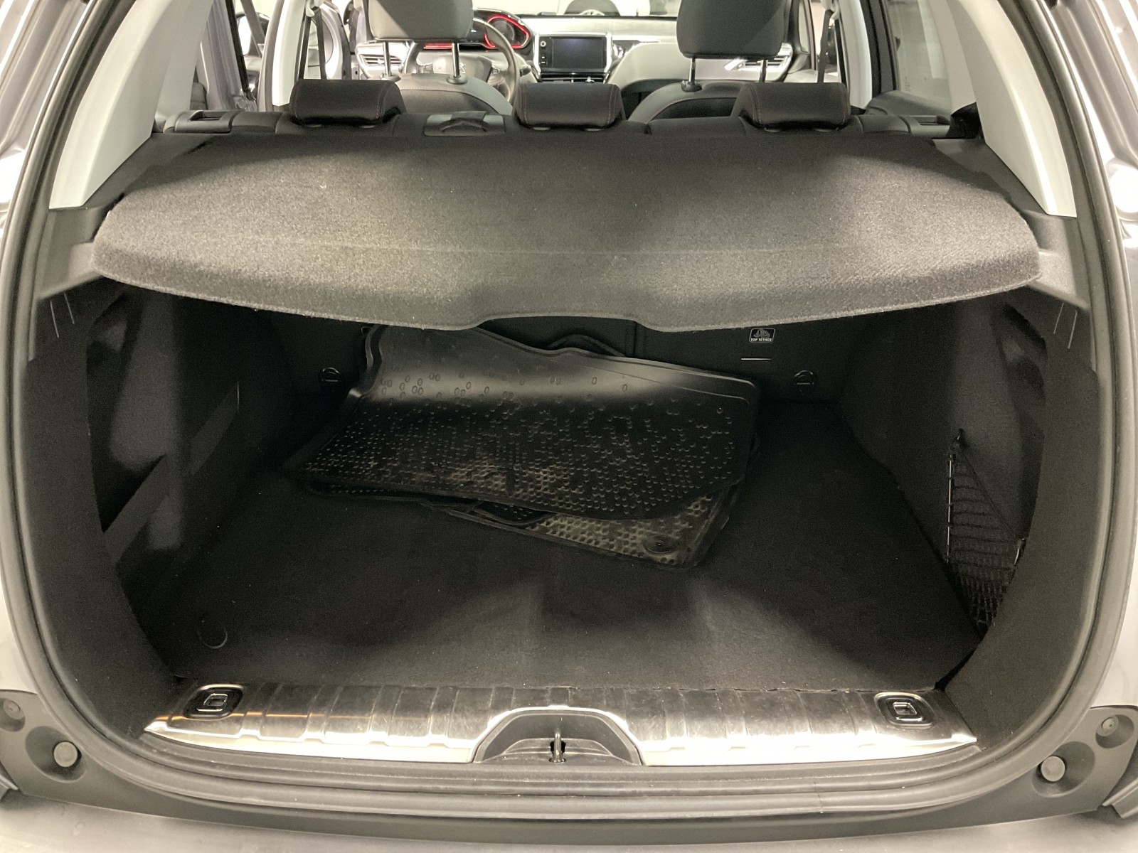 PEUGEOT - 2008 - #182229 - 14