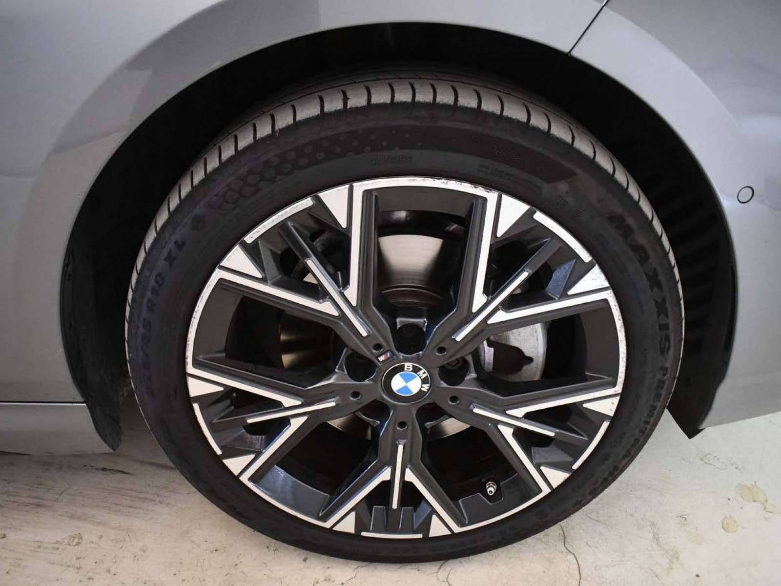 BMW - SERIE 1 F70 - #850093 - 5