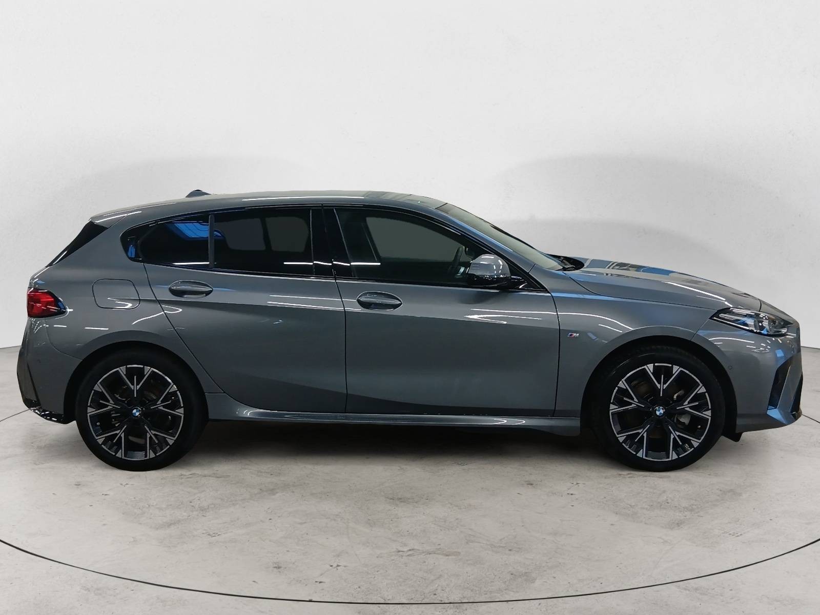 BMW - SERIE 1 F70 - #850093 - 15