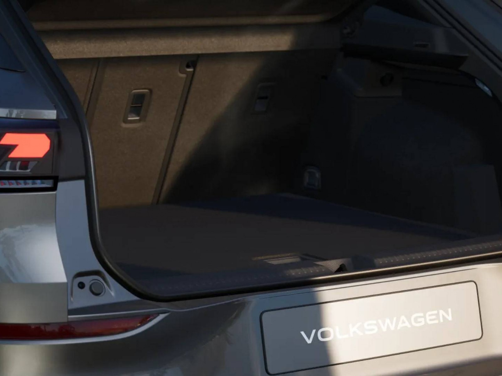 VOLKSWAGEN - T-ROC - #856837 - 8