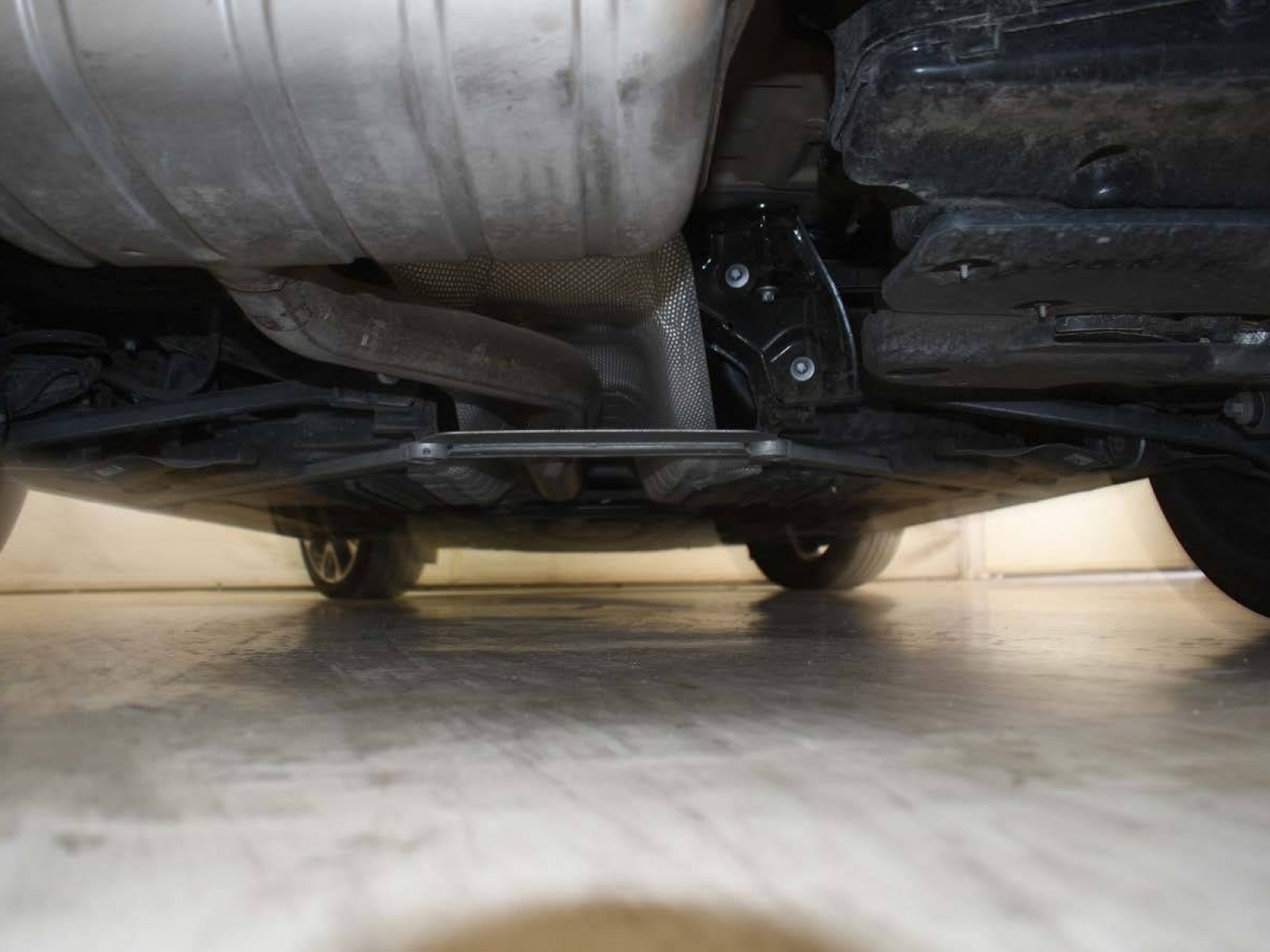 BMW - SERIE 1 F70 - #850096 - 38