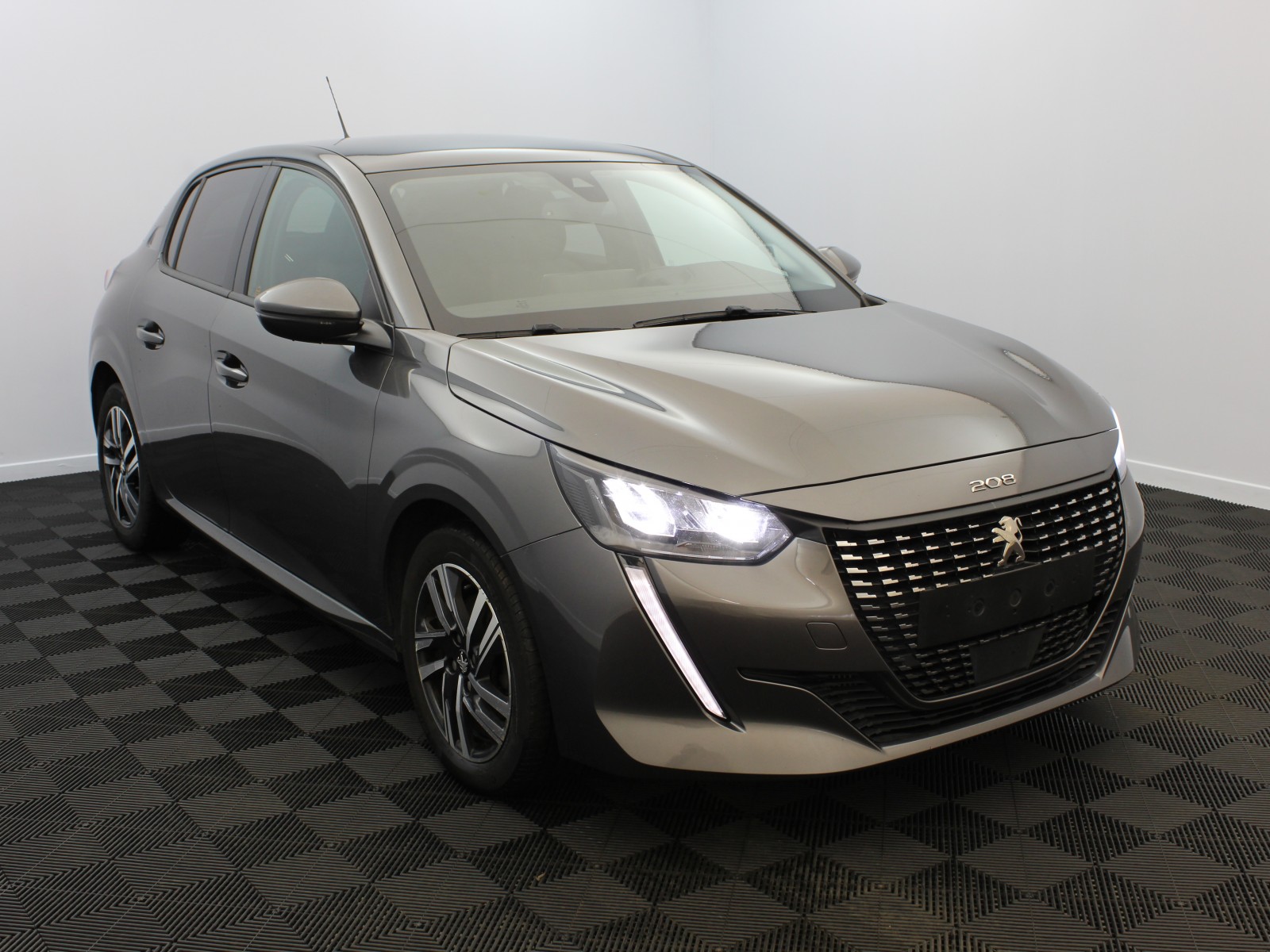 PEUGEOT - 208 - #177031 - 1