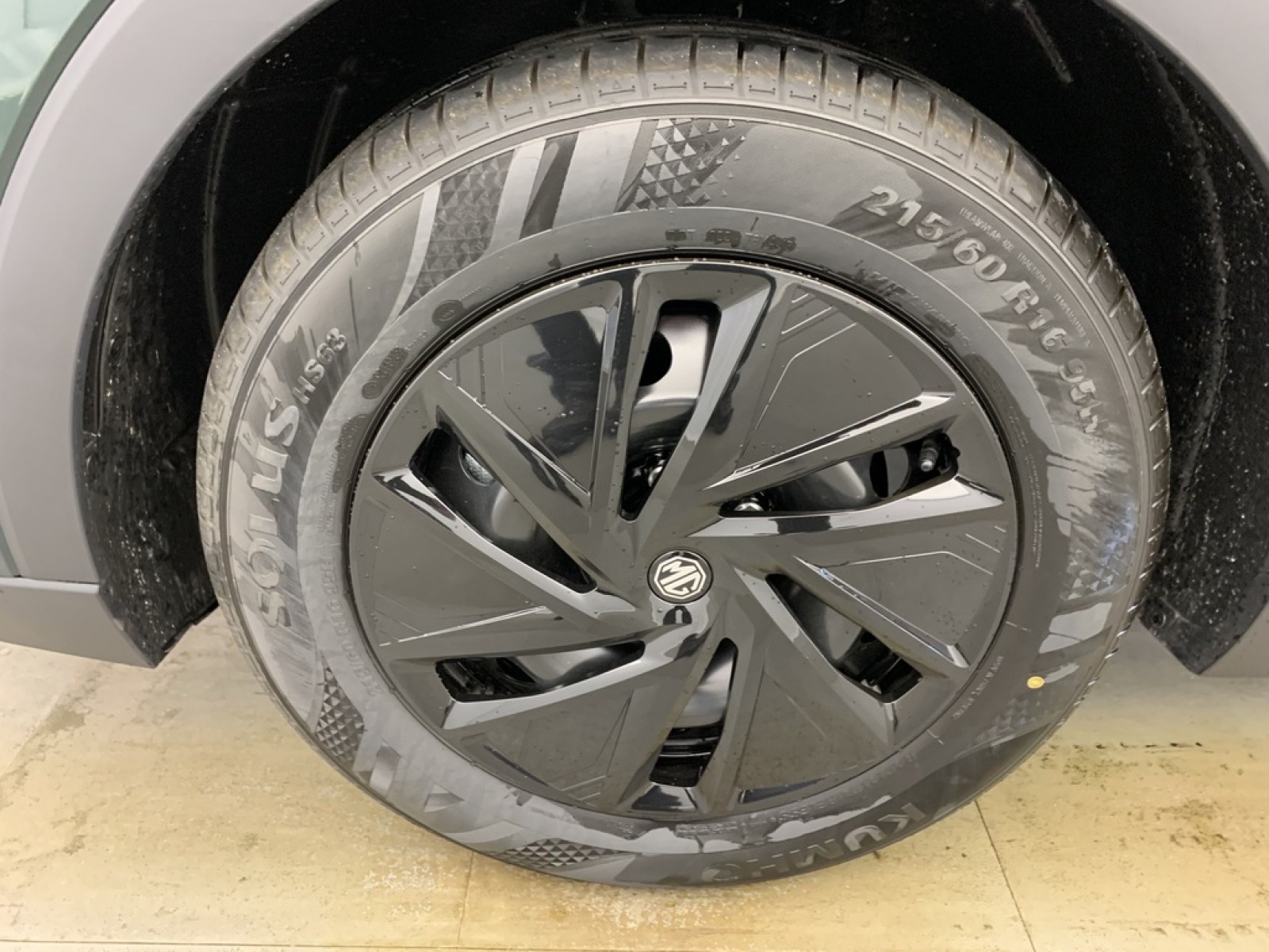 MG - ZS - #856942 - 20