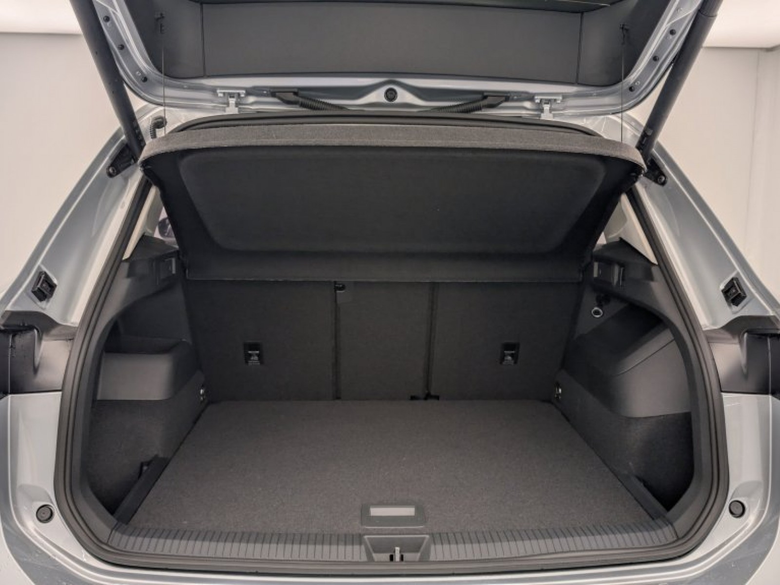 VOLKSWAGEN - TIGUAN NOUVEAU - #842975 - 11