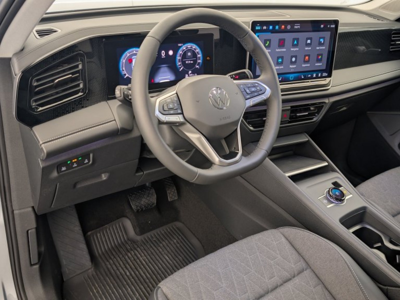 VOLKSWAGEN - TIGUAN NOUVEAU - #842975 - 15