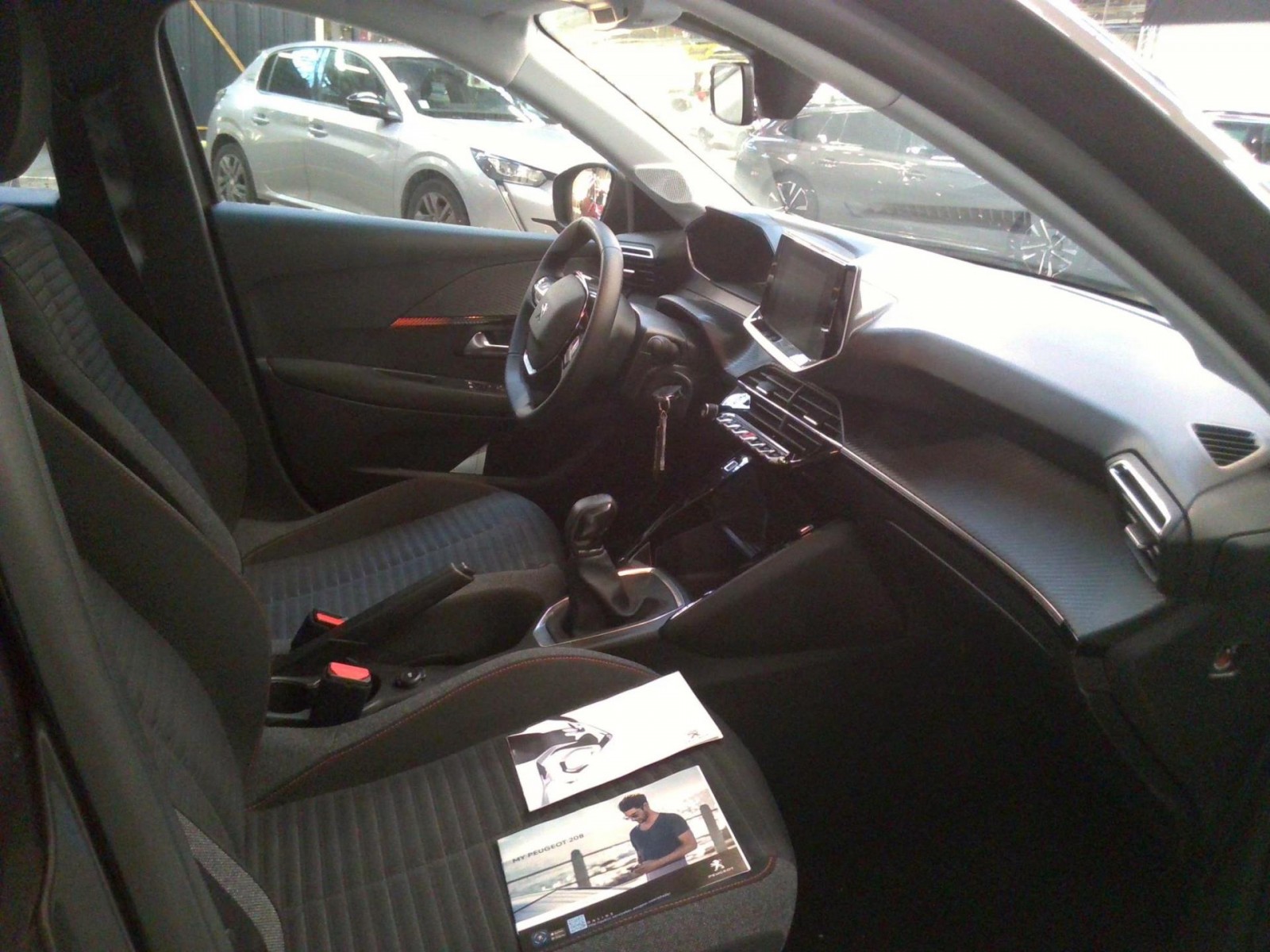 PEUGEOT - 208 - #182264 - 1