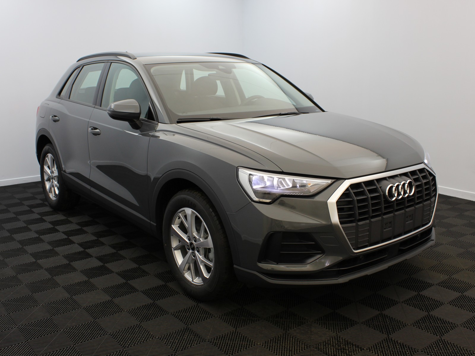 AUDI - Q3 - #174543 - 1