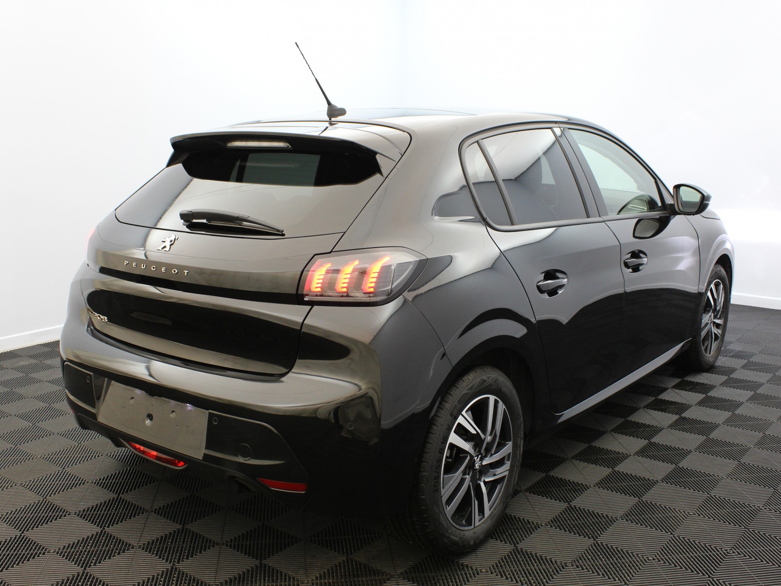PEUGEOT - 208 - #177011 - 3