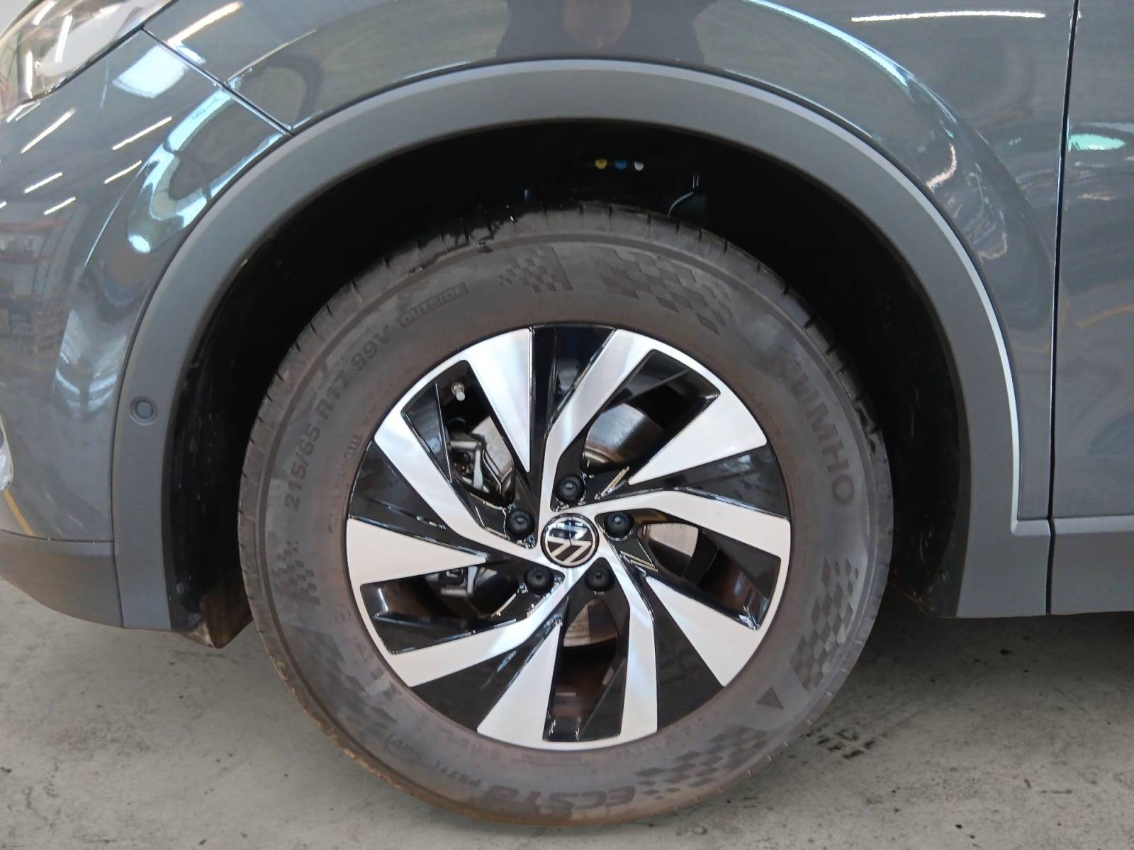 VOLKSWAGEN - TIGUAN - #843606 - 6