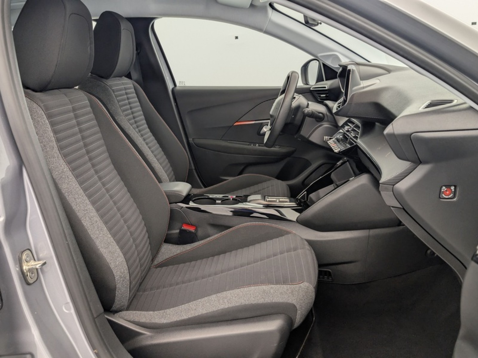 PEUGEOT - 208 ELECTRIQUE - #857242 - 8