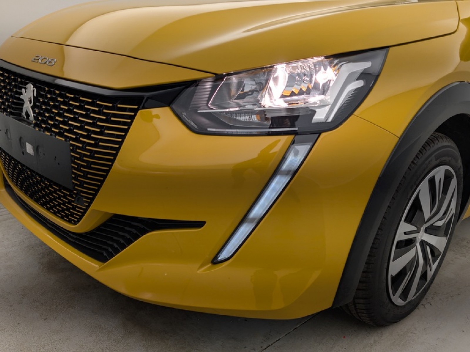 PEUGEOT - 208 ELECTRIQUE - #857247 - 18