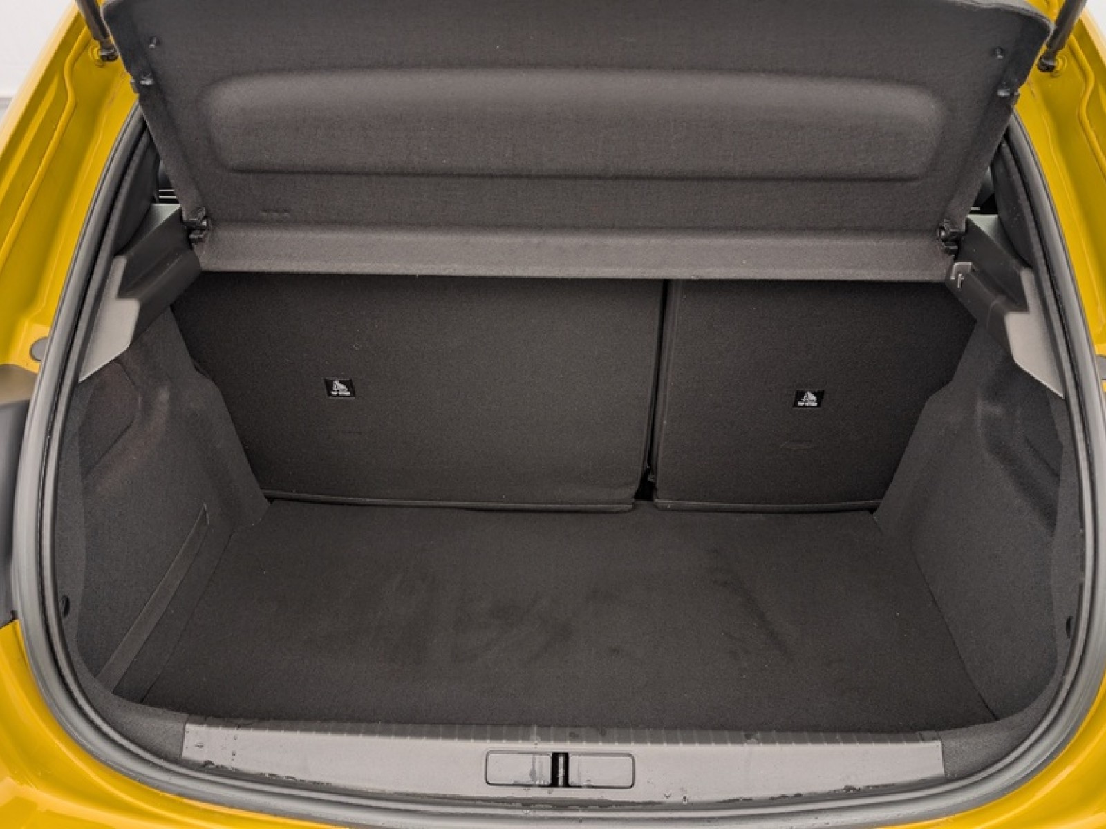 PEUGEOT - 208 ELECTRIQUE - #857248 - 10