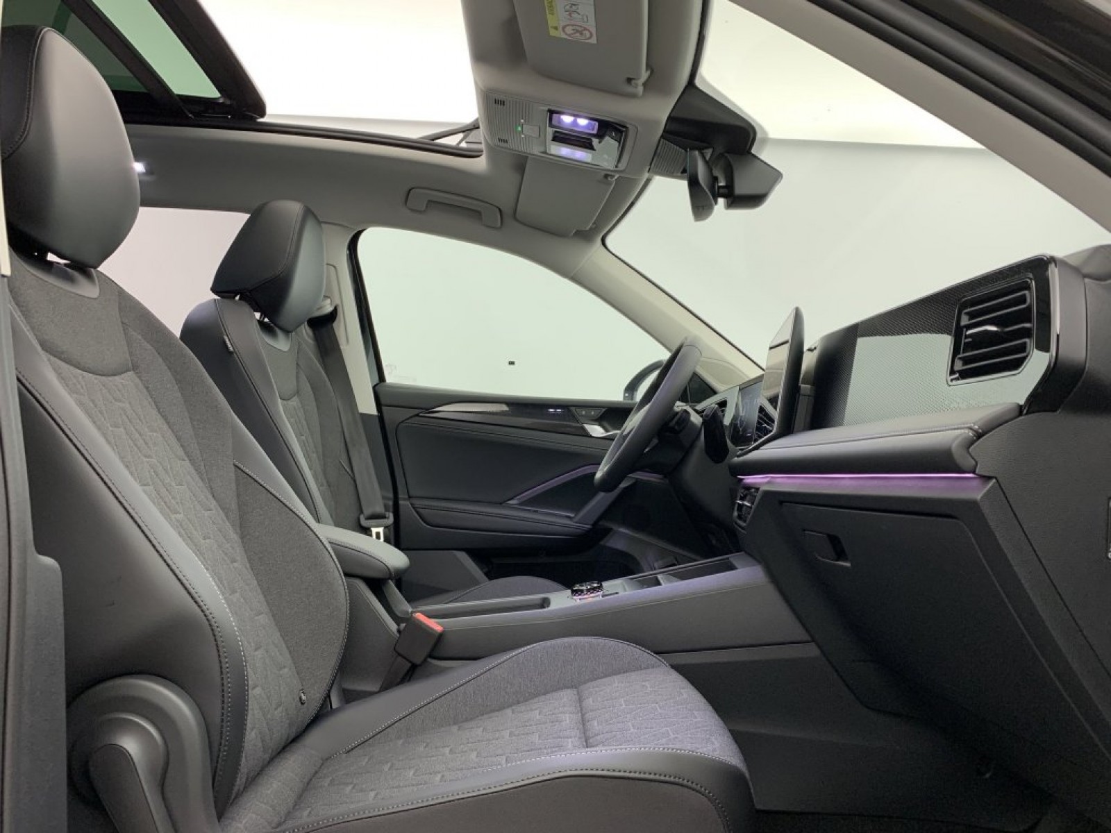 VOLKSWAGEN - TIGUAN NOUVEAU - #852524 - 8