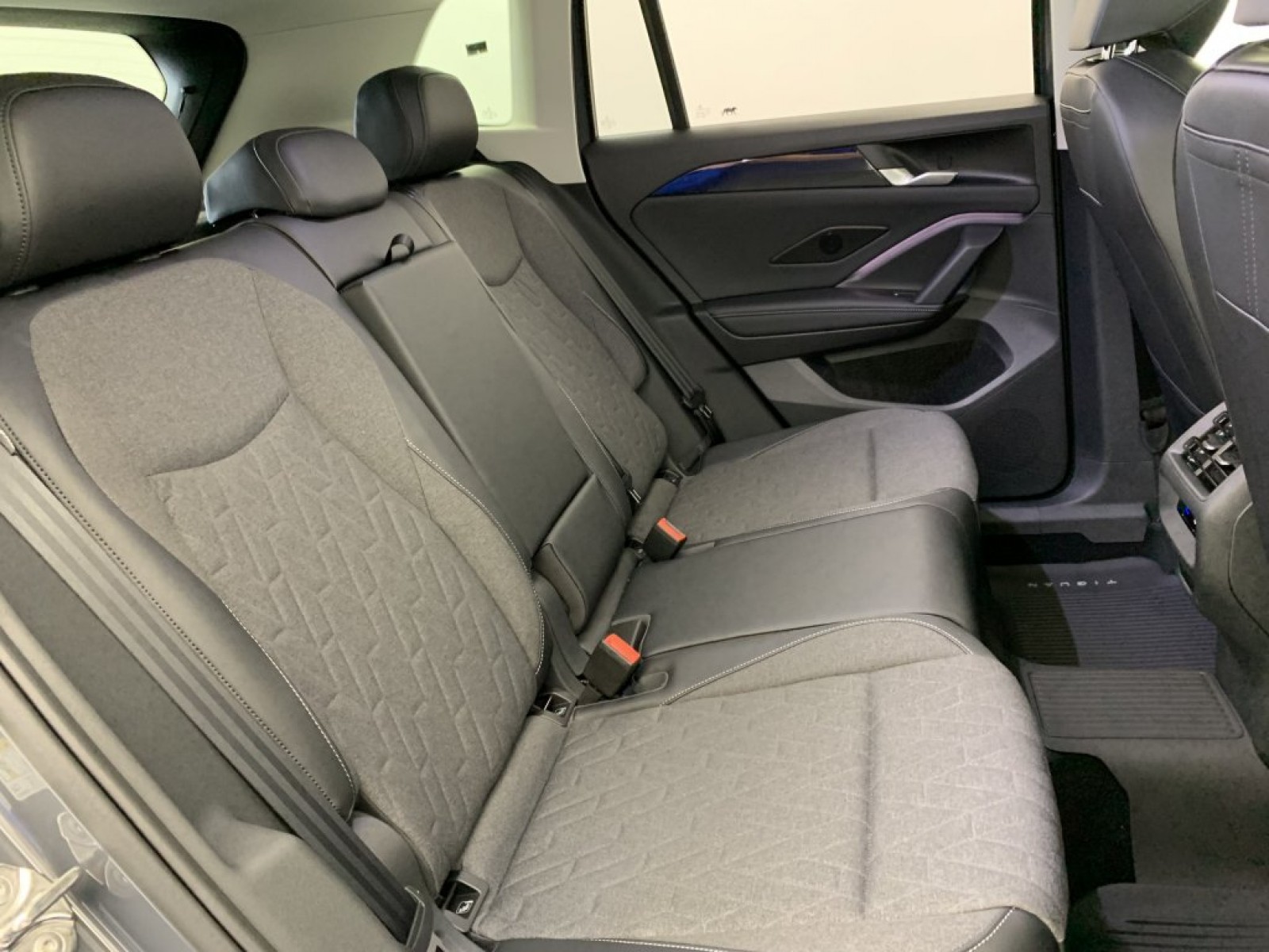 VOLKSWAGEN - TIGUAN NOUVEAU - #848842 - 13