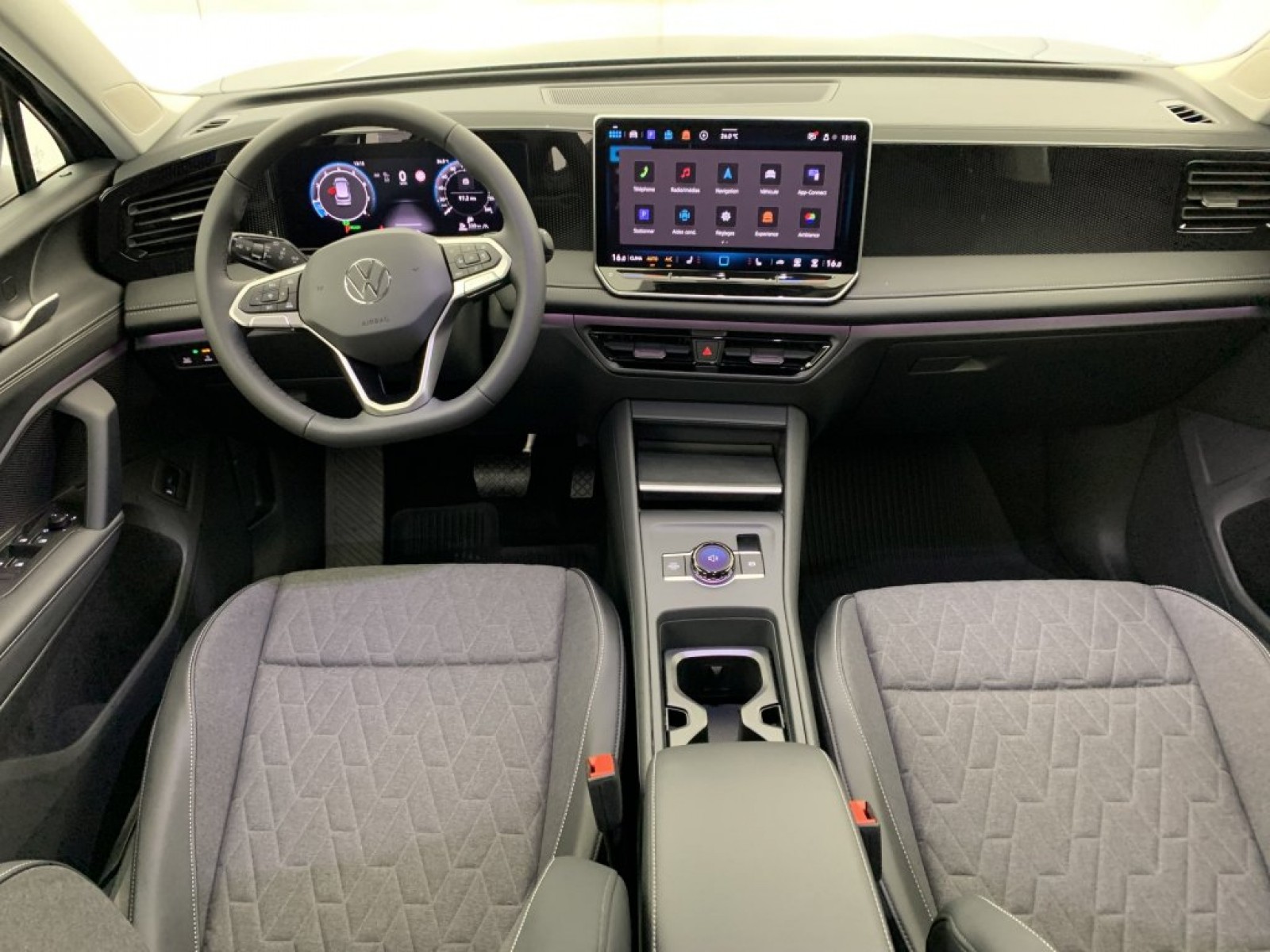 VOLKSWAGEN - TIGUAN NOUVEAU - #848842 - 16