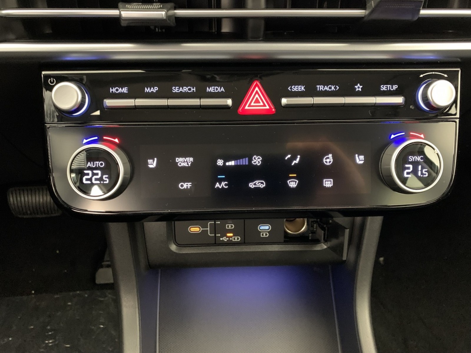 HYUNDAI - Tucson - #854730 - 18