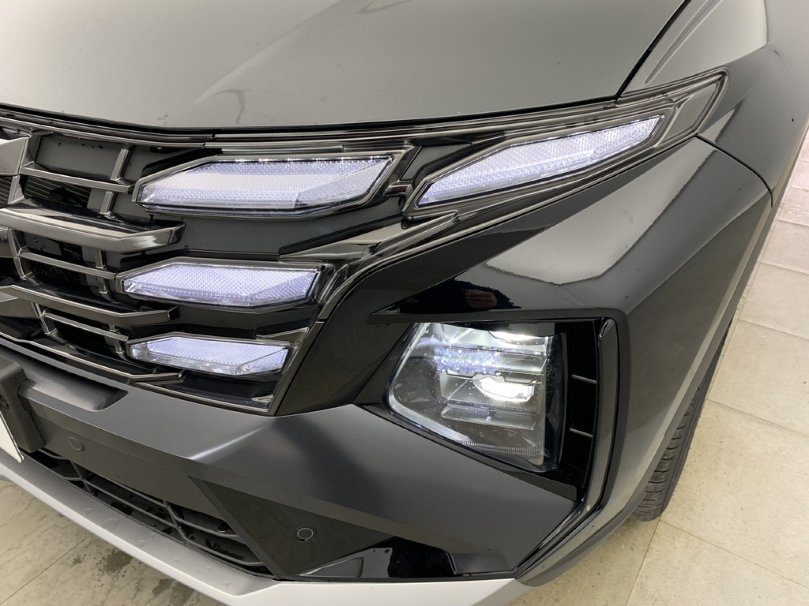 HYUNDAI - Tucson - #854730 - 25