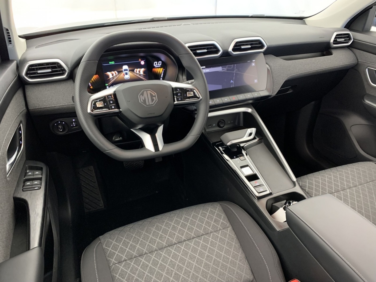 MG - ZS - #856918 - 13