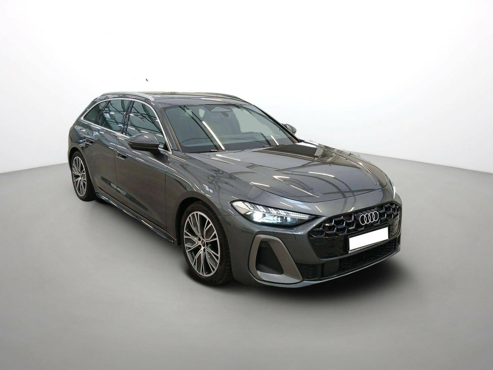 AUDI - A5 AVANT - #843372 - 1