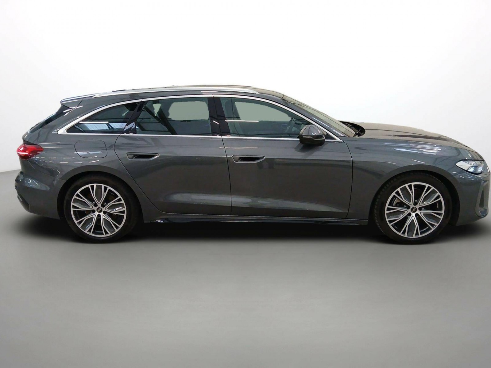 AUDI - A5 AVANT - #843372 - 14