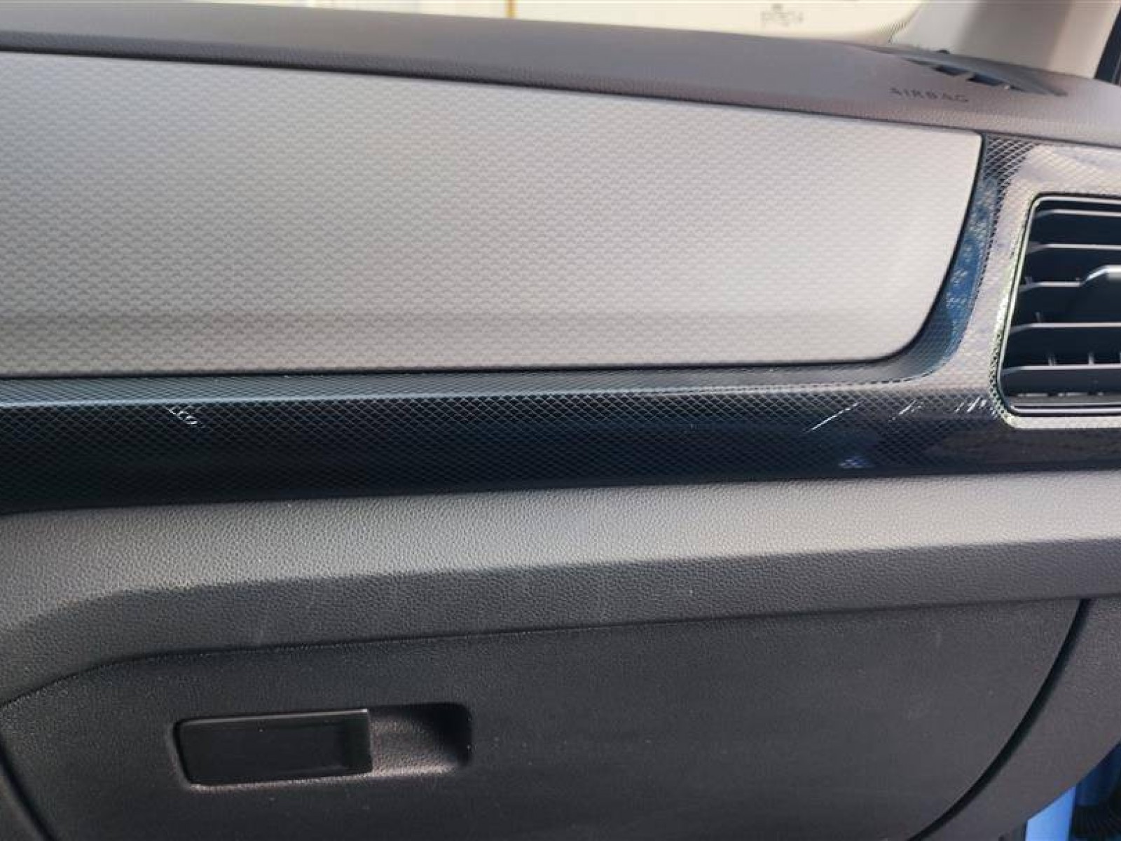 VOLKSWAGEN - T-CROSS - #843556 - 18