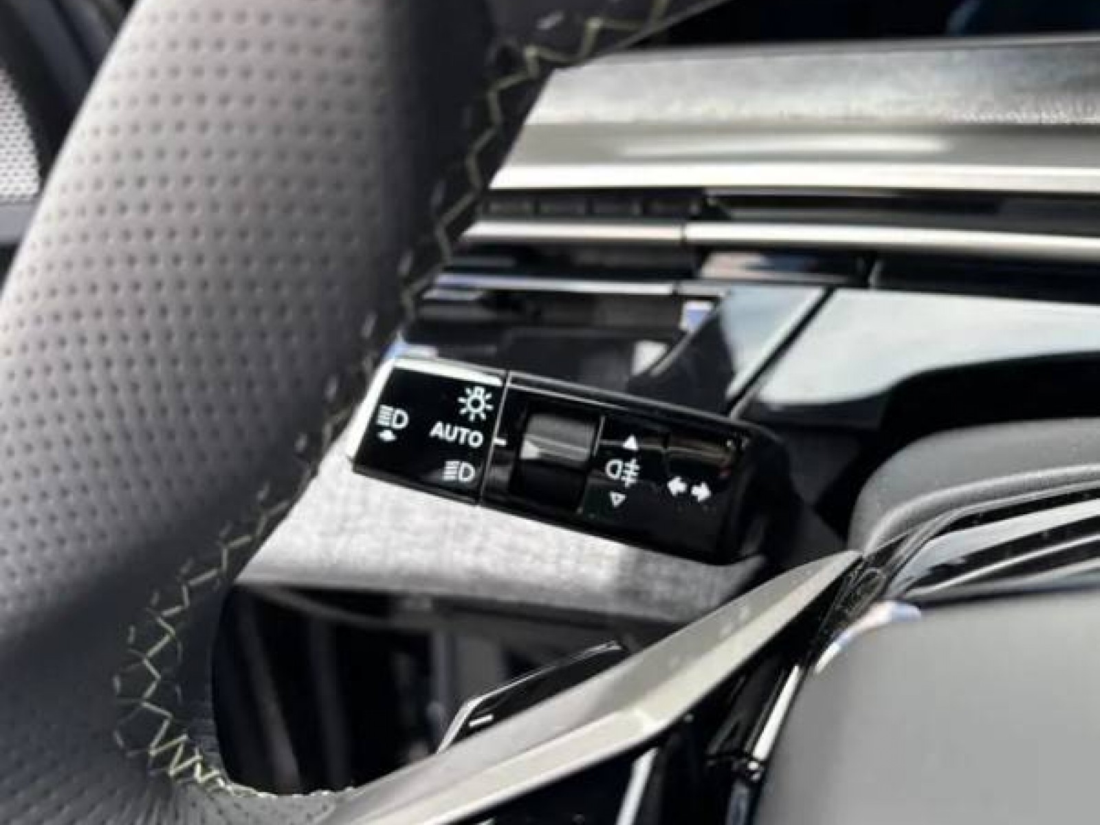 PEUGEOT - 5008 - #858340 - 20