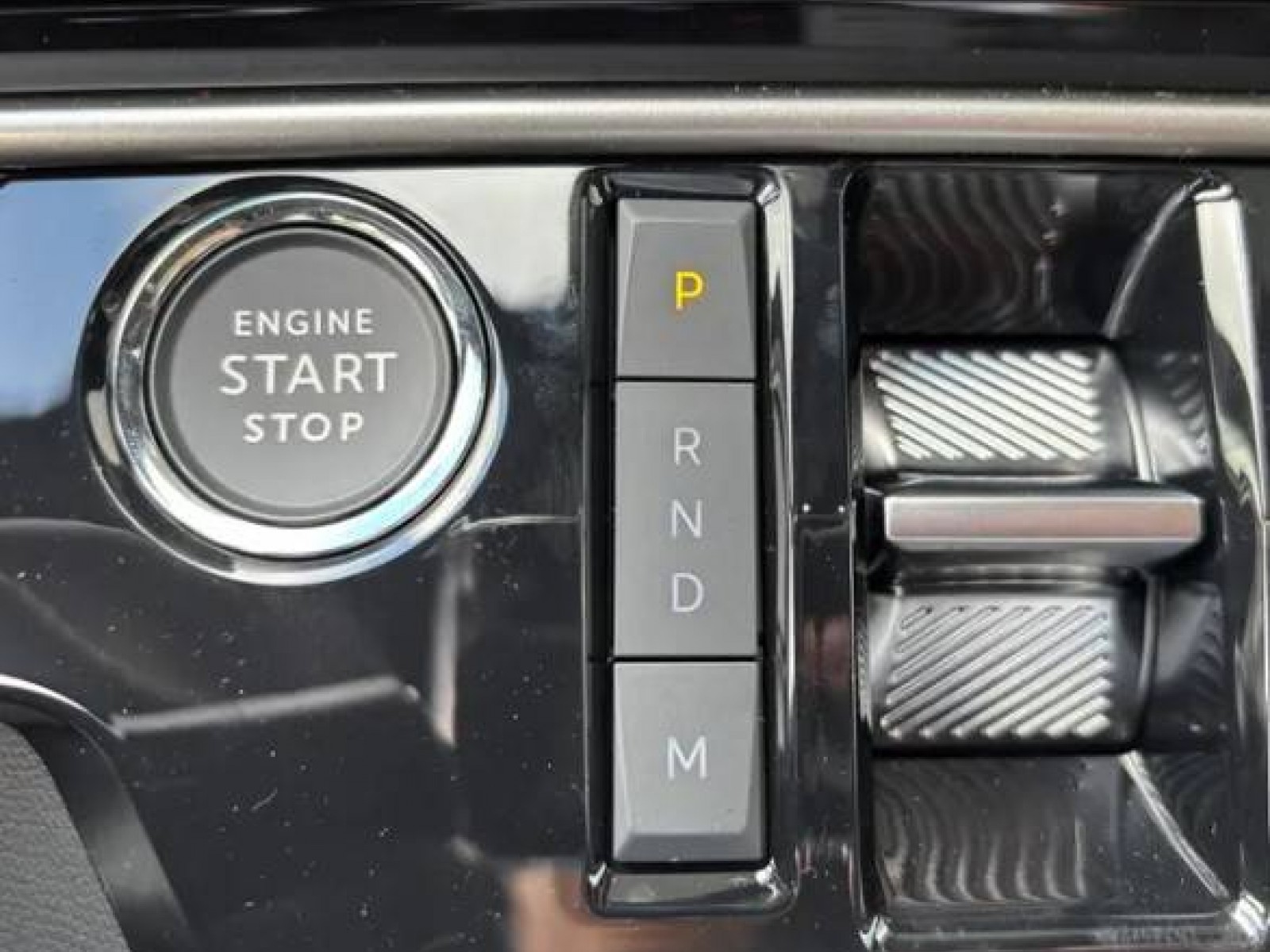 PEUGEOT - 5008 - #858343 - 23