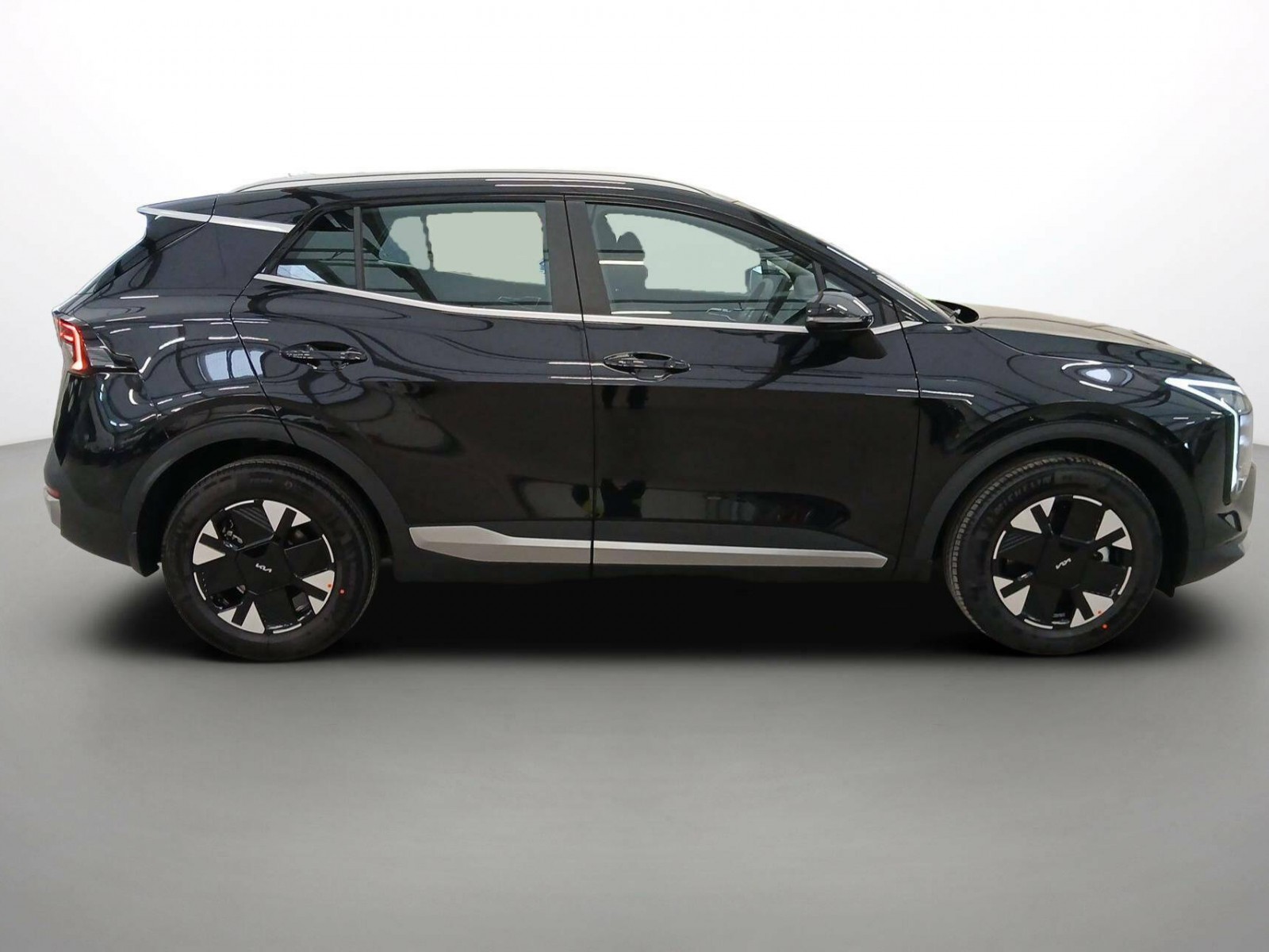 KIA - SPORTAGE - #854257 - 15