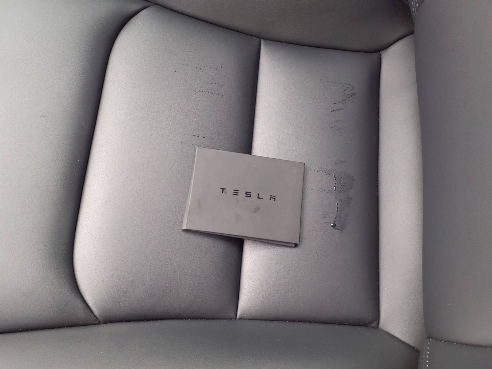 TESLA - MODEL 3 - #859302 - 4