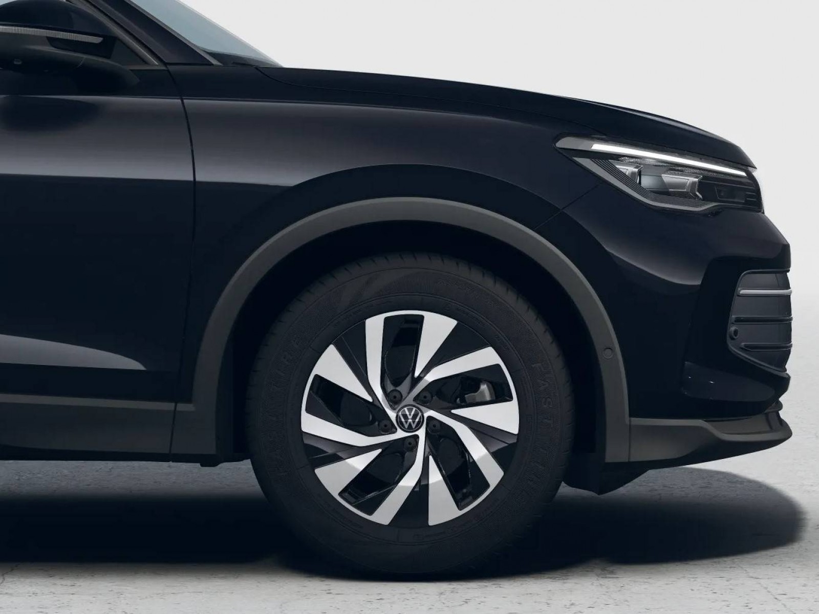 VOLKSWAGEN - TIGUAN - #859700 - 5