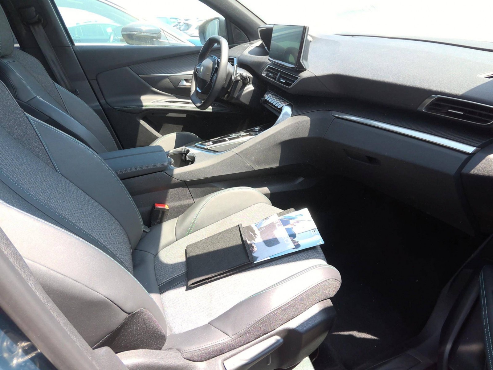 PEUGEOT - 3008 - #859608 - 2