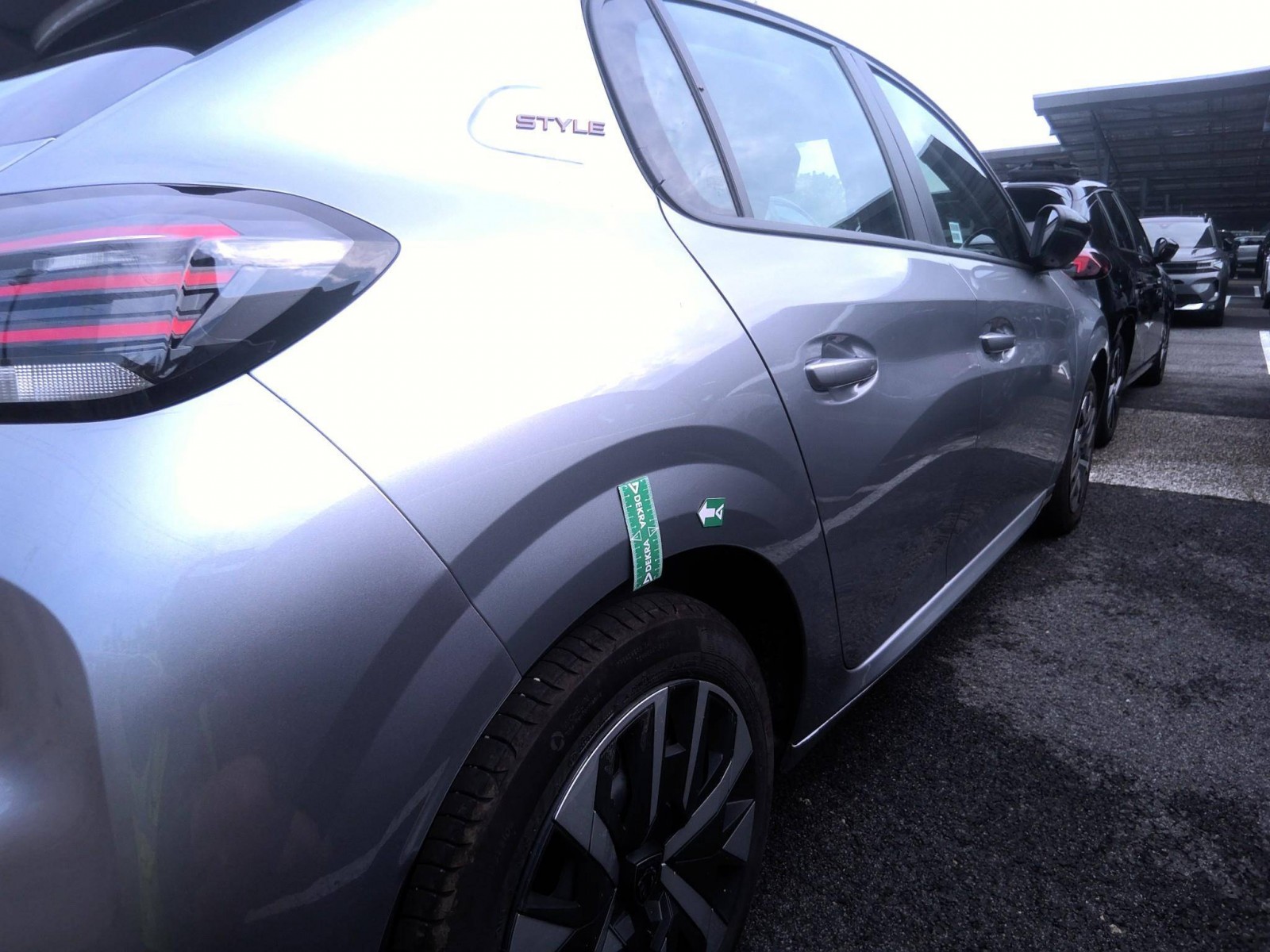 PEUGEOT - 208 - #859607 - 14