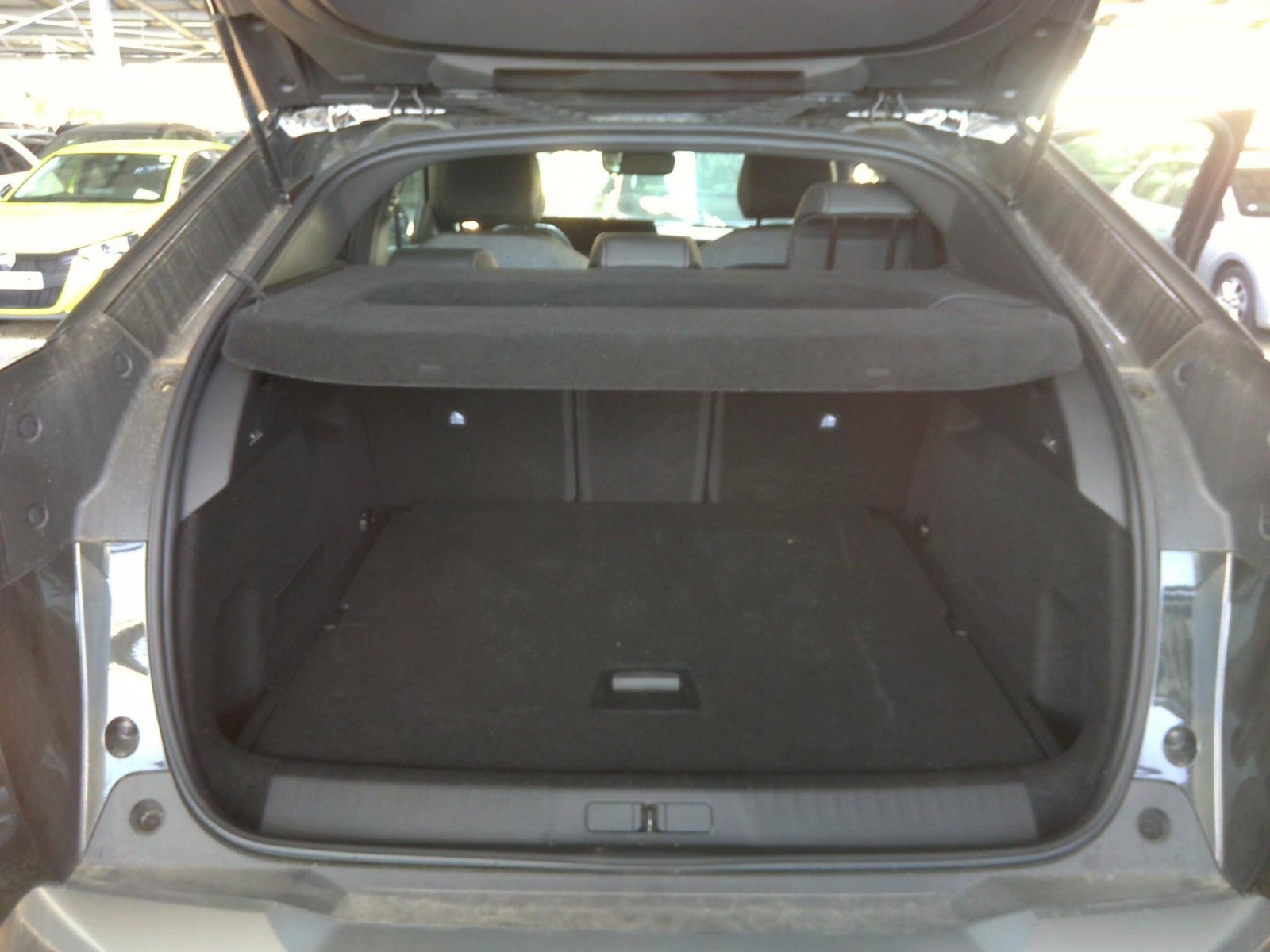 PEUGEOT - 3008 - #859626 - 6