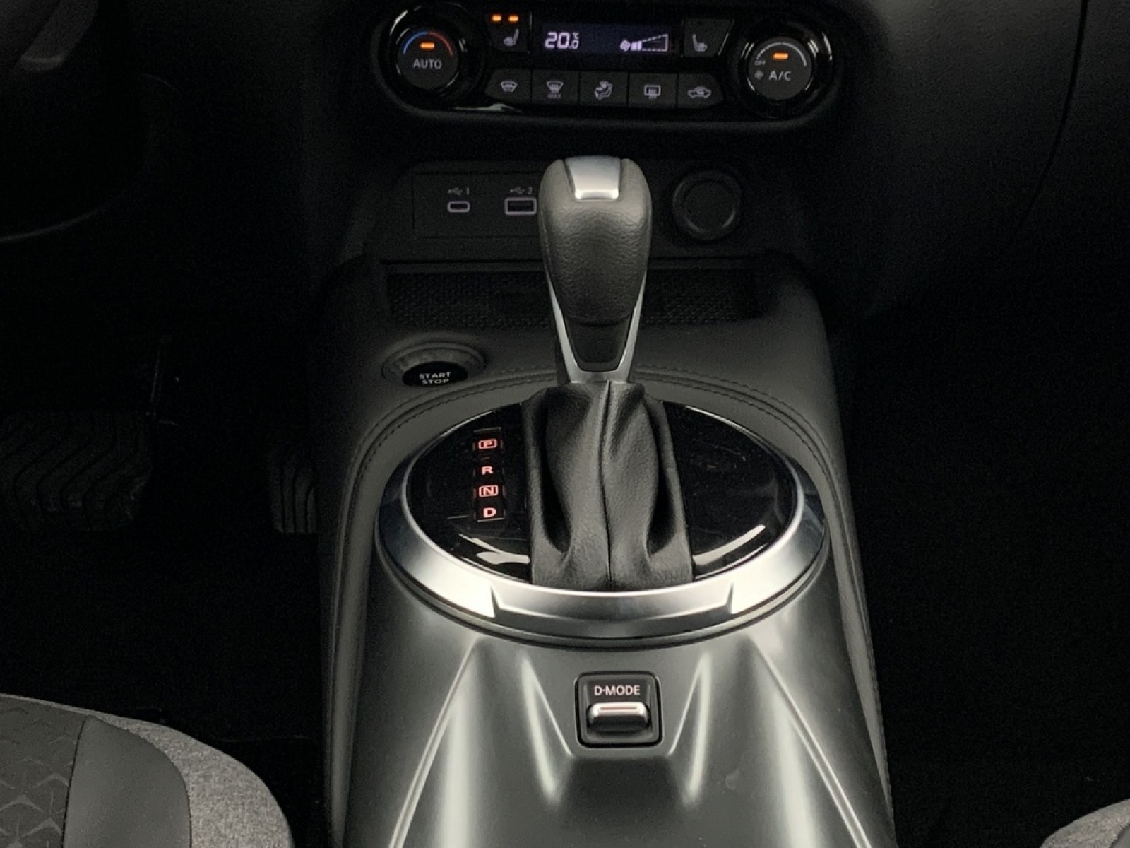 NISSAN - JUKE - #859202 - 14