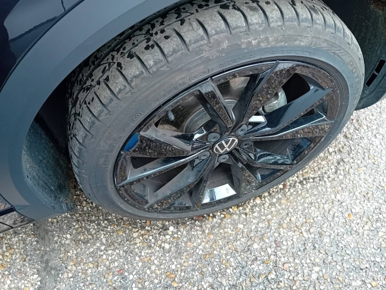 VOLKSWAGEN - T-ROC - #860349 - 19