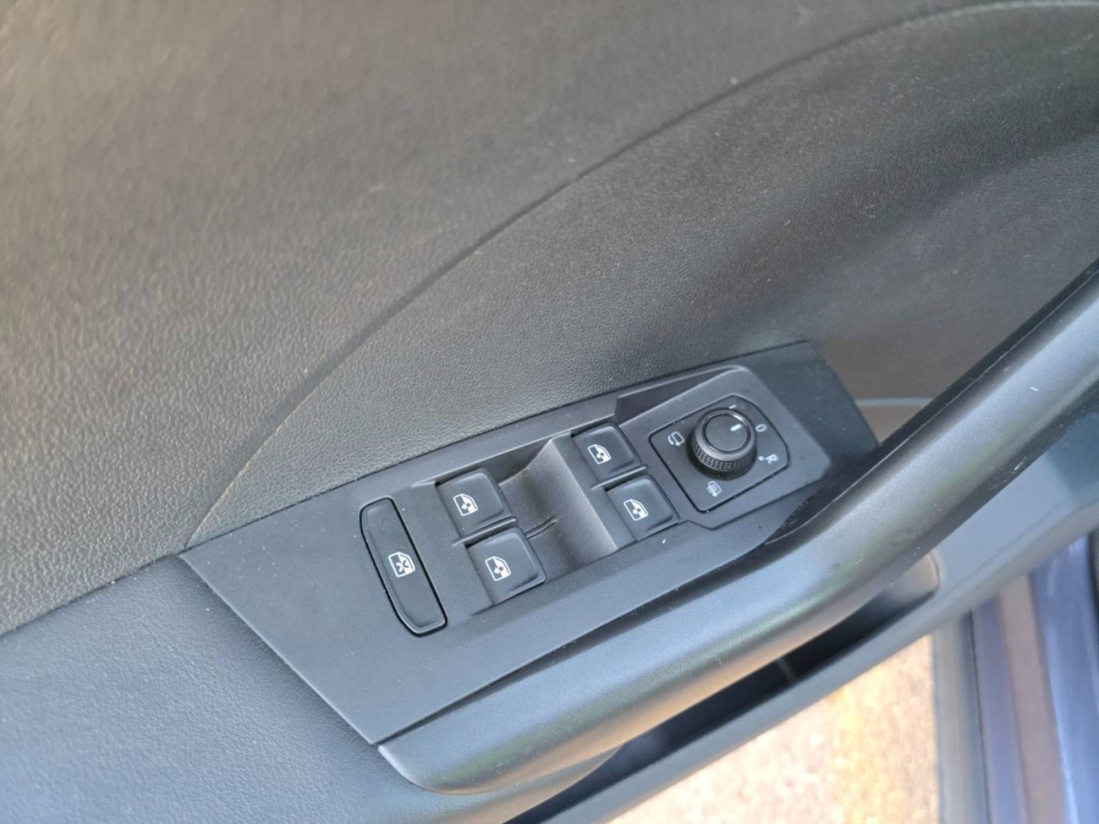 VOLKSWAGEN - T-CROSS - #860467 - 8