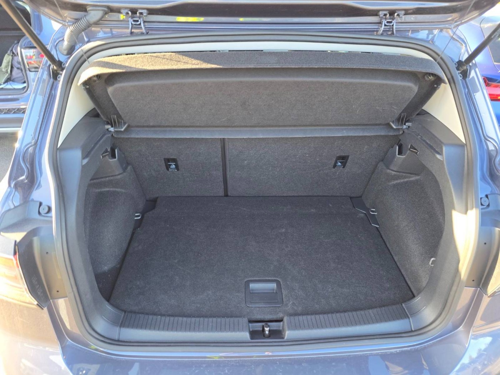 VOLKSWAGEN - T-CROSS - #860467 - 17