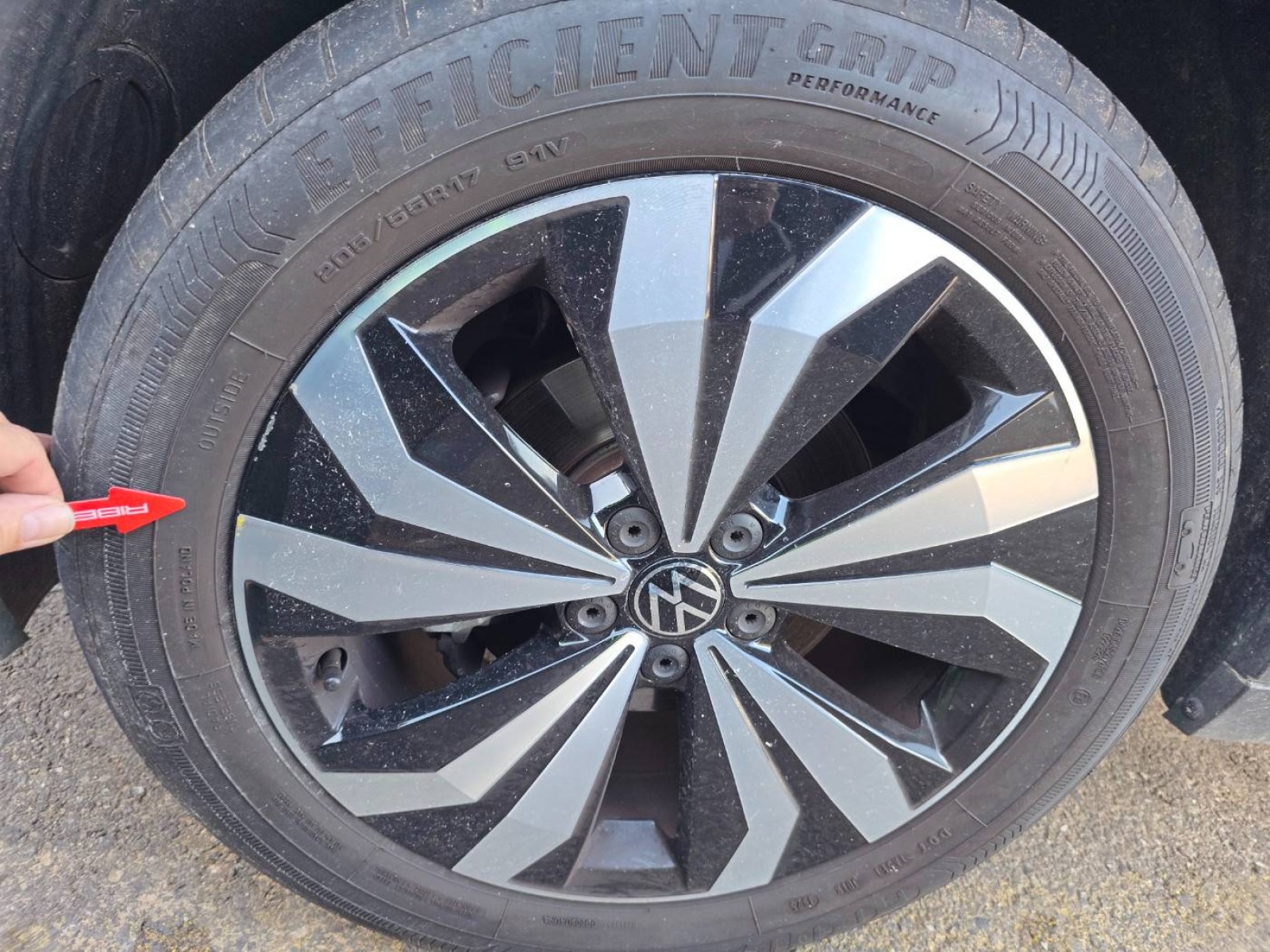 VOLKSWAGEN - T-CROSS - #860467 - 3