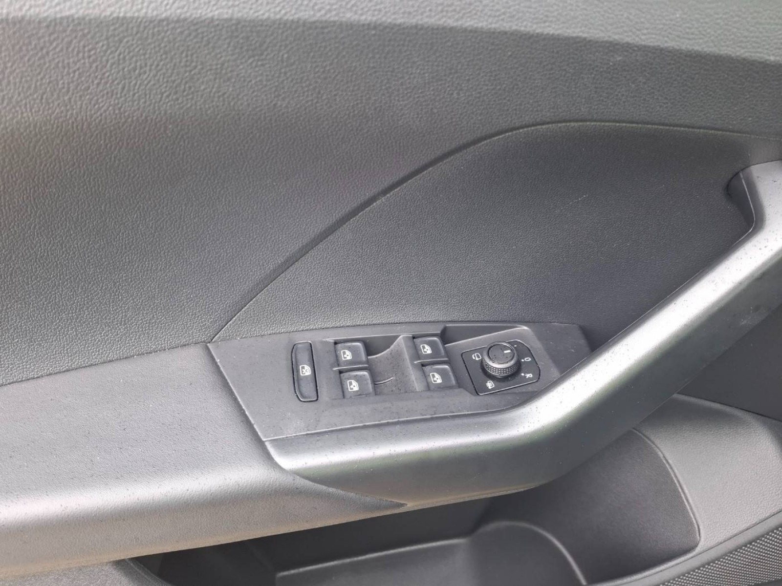 VOLKSWAGEN - T-CROSS - #860469 - 8