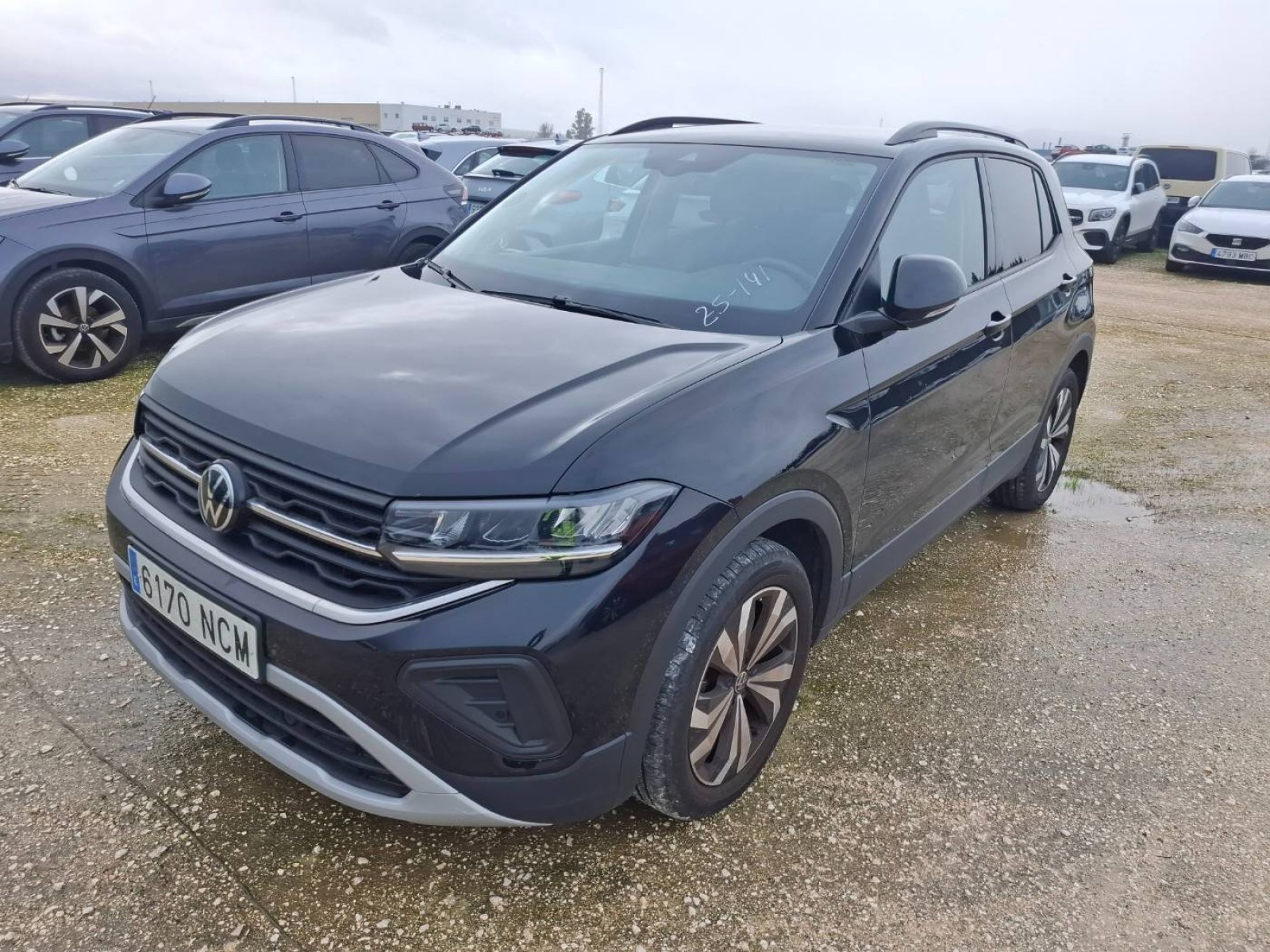 VOLKSWAGEN - T-CROSS - #860469 - 0