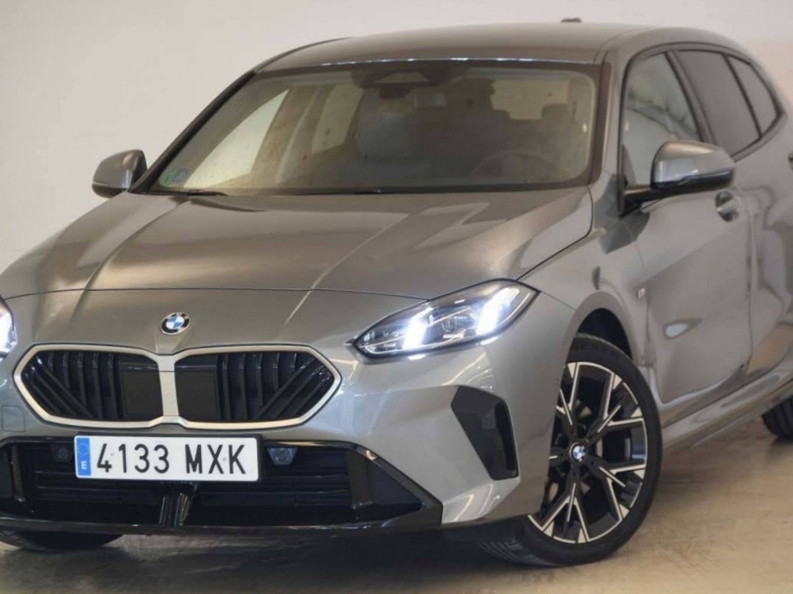 BMW - SERIE 1 F70 - #850094 - 34