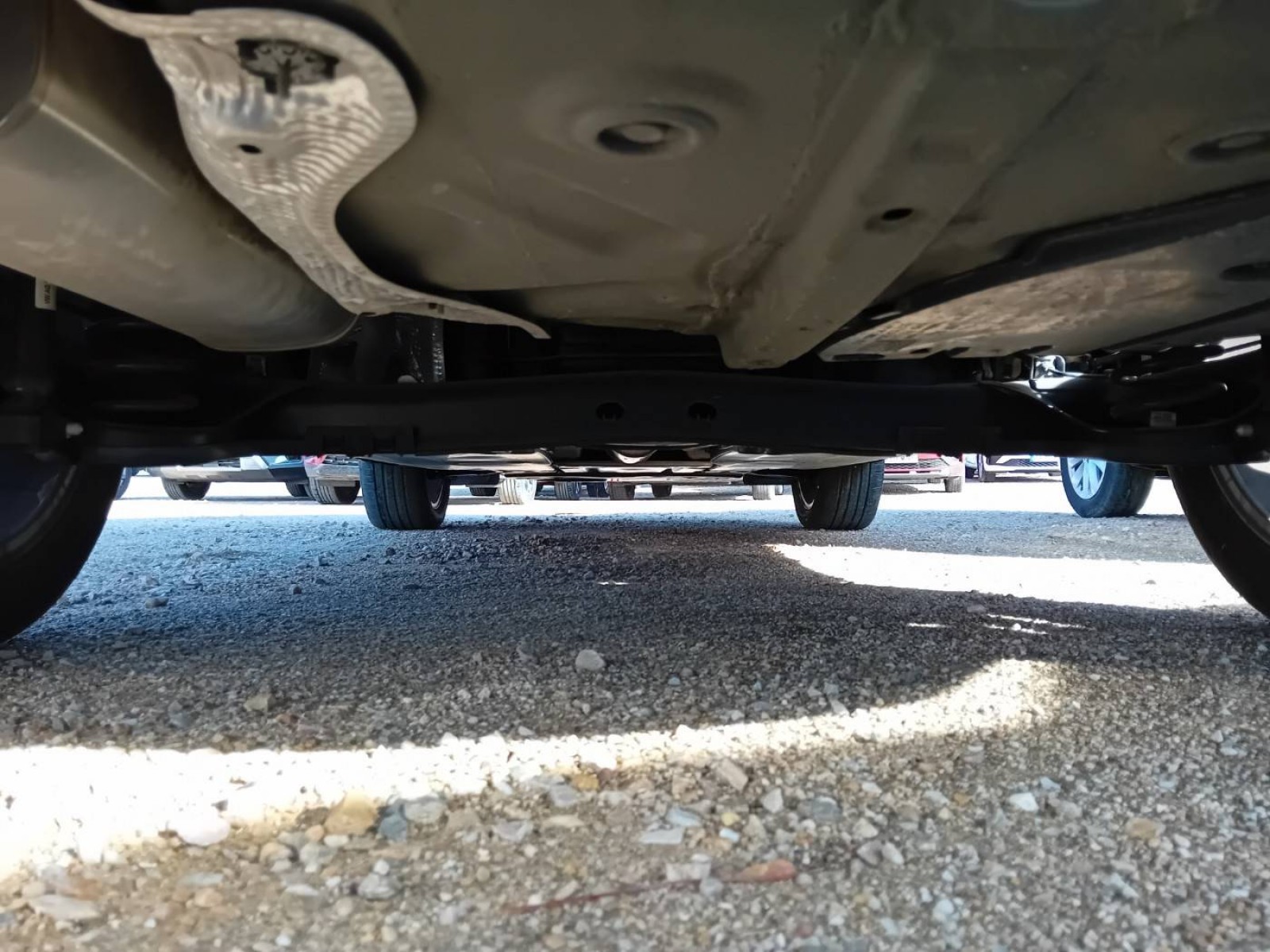 VOLKSWAGEN - TAIGO - #860474 - 27