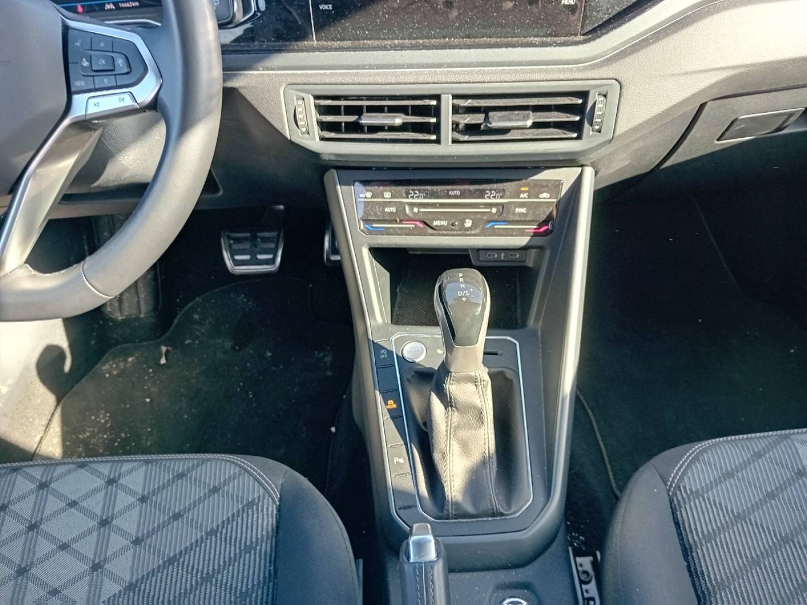 VOLKSWAGEN - TAIGO - #860476 - 11