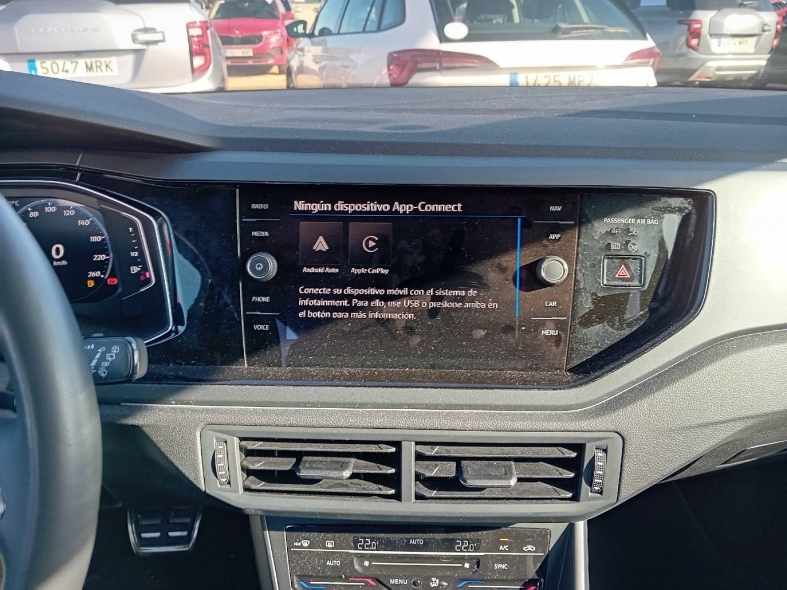 VOLKSWAGEN - TAIGO - #860476 - 10