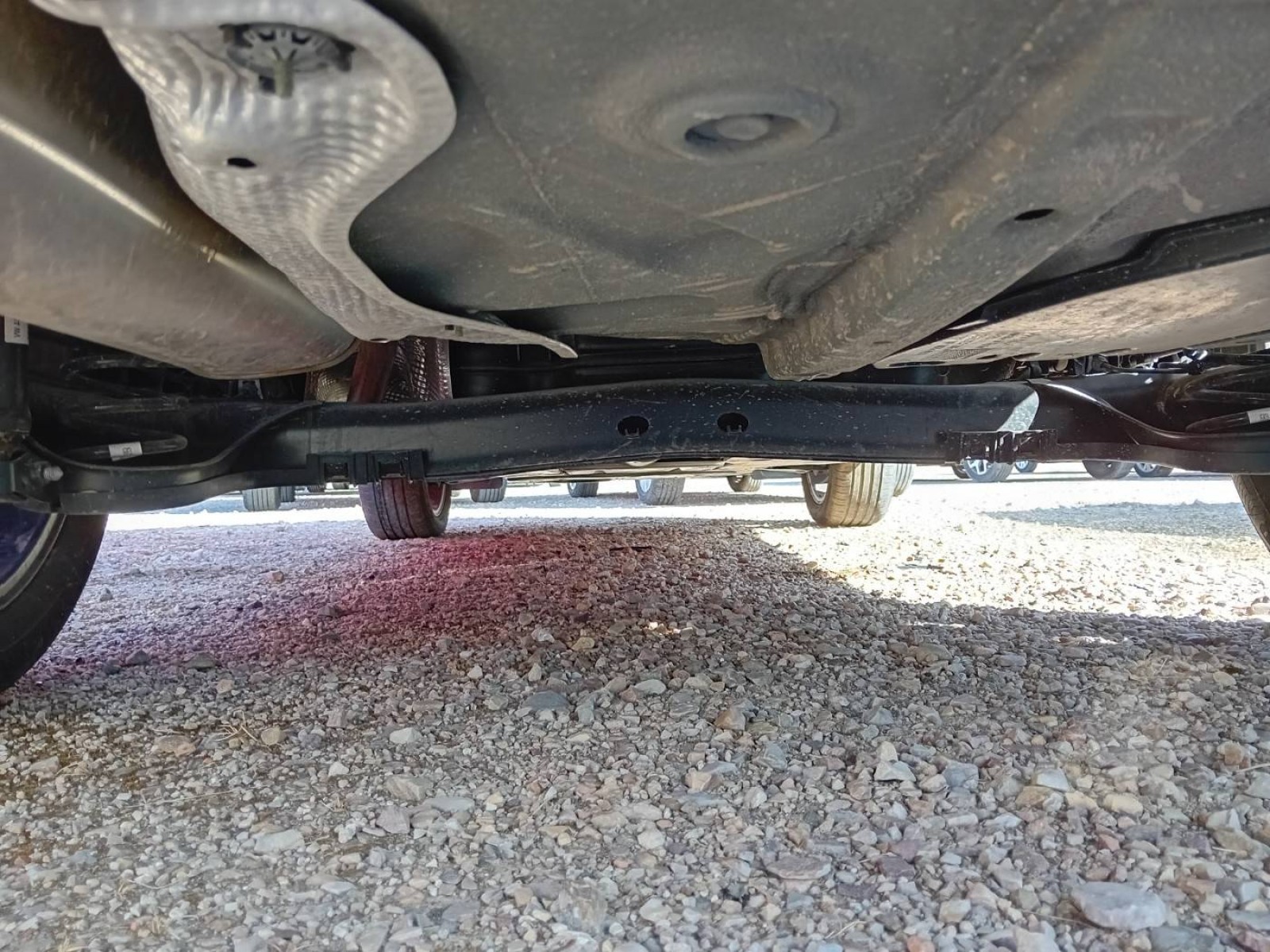 VOLKSWAGEN - TAIGO - #860476 - 27