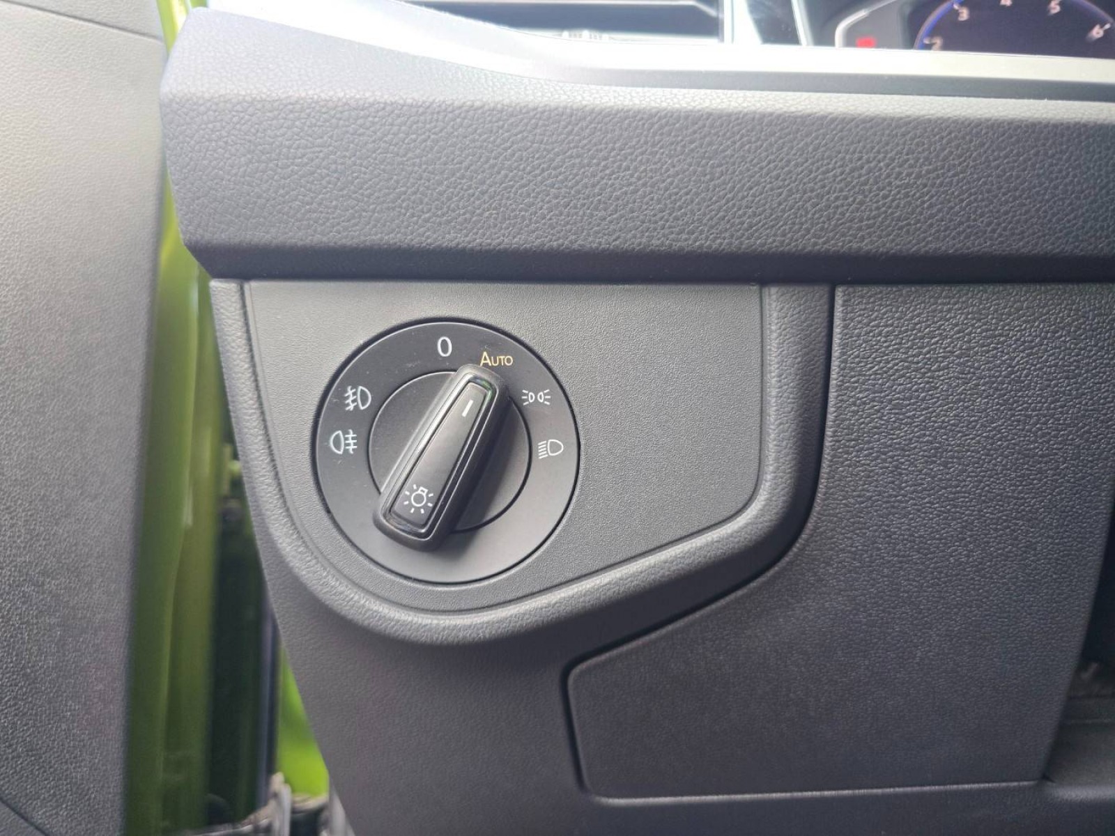 VOLKSWAGEN - TAIGO - #860478 - 7