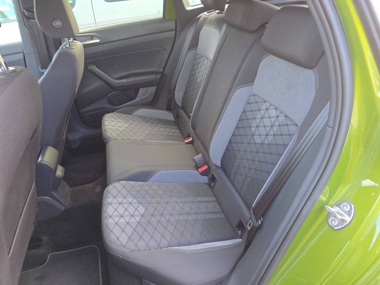 VOLKSWAGEN - TAIGO - #860478 - 10