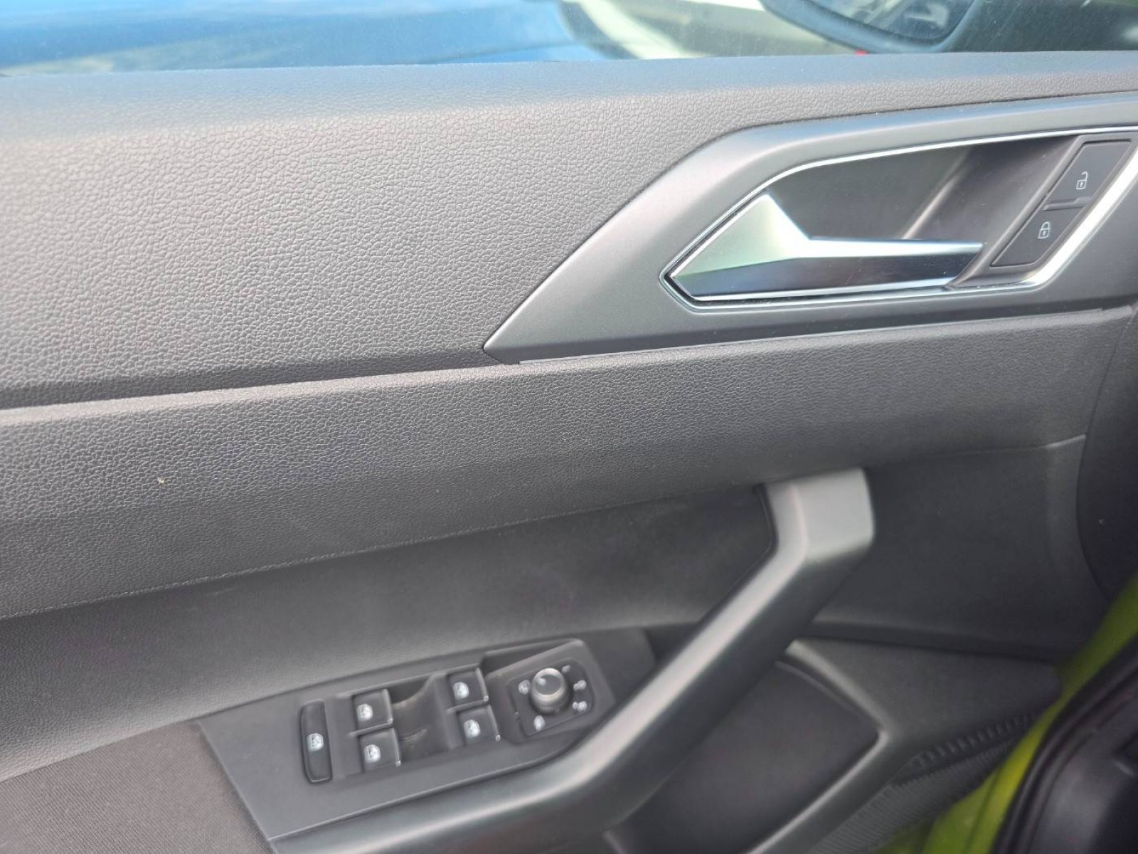 VOLKSWAGEN - TAIGO - #860478 - 8