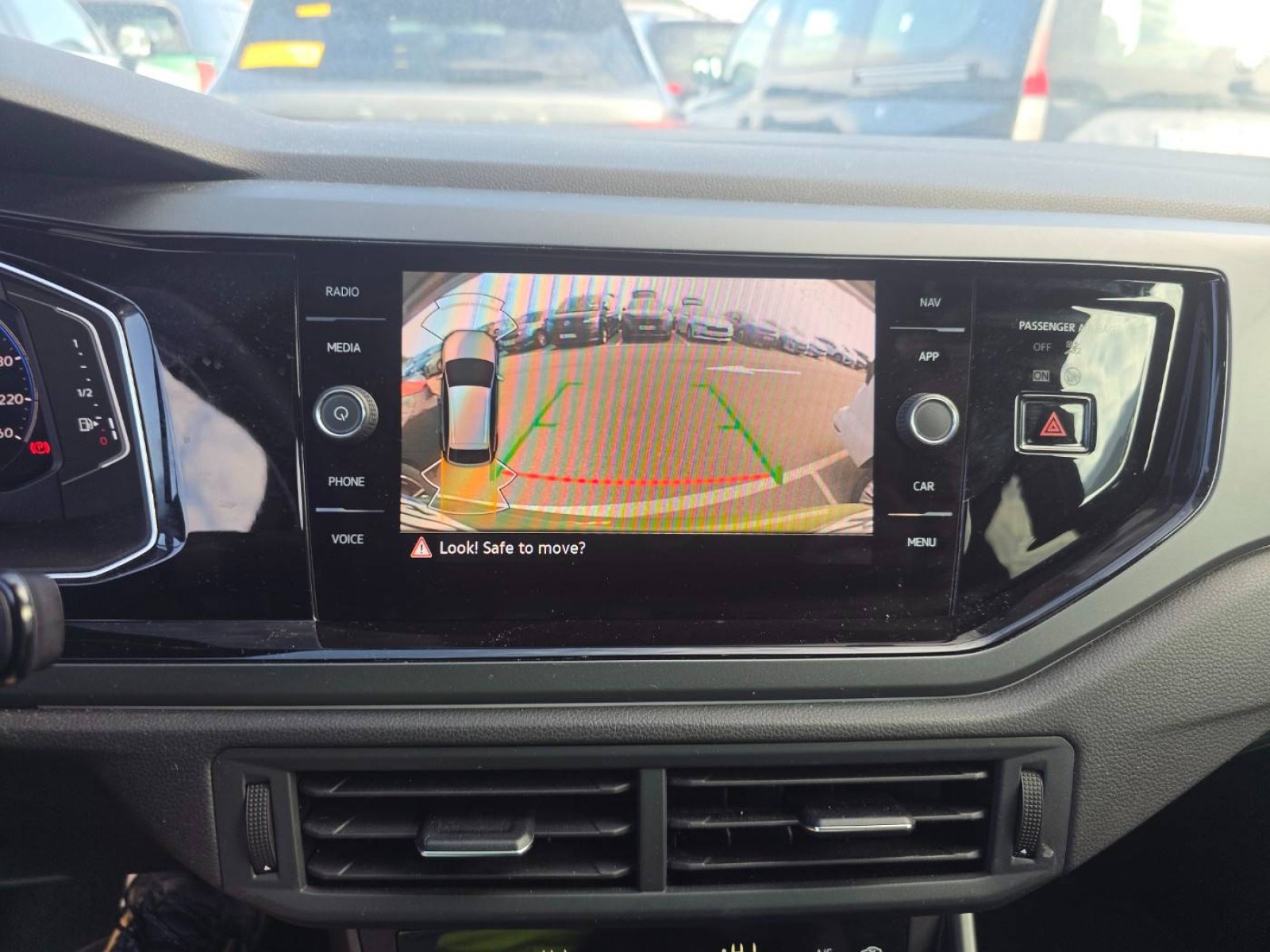 VOLKSWAGEN - TAIGO - #860478 - 15