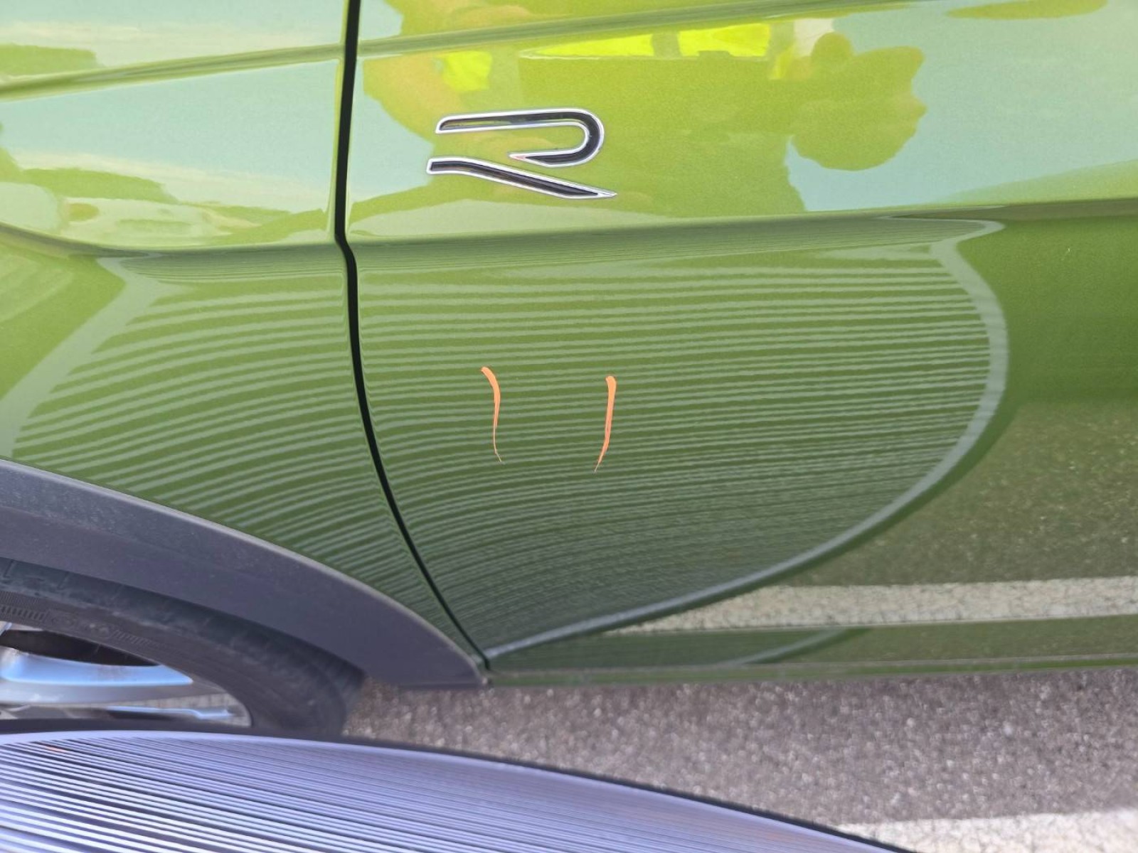 VOLKSWAGEN - TAIGO - #860478 - 24